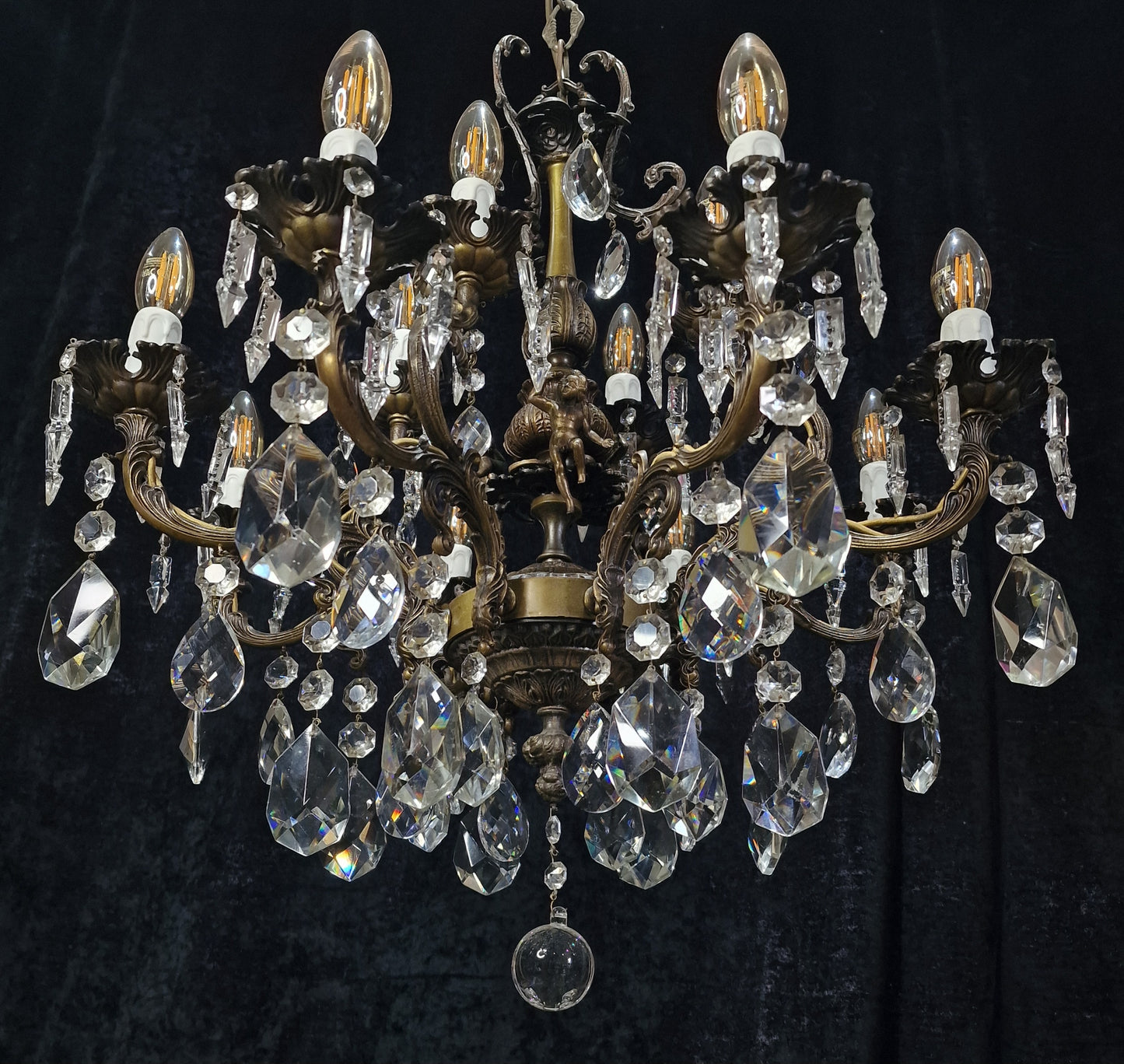 Beautiful Vintage French 8 Arm 12 Light Brass Crystal Cherub Chandelier Ceiling
