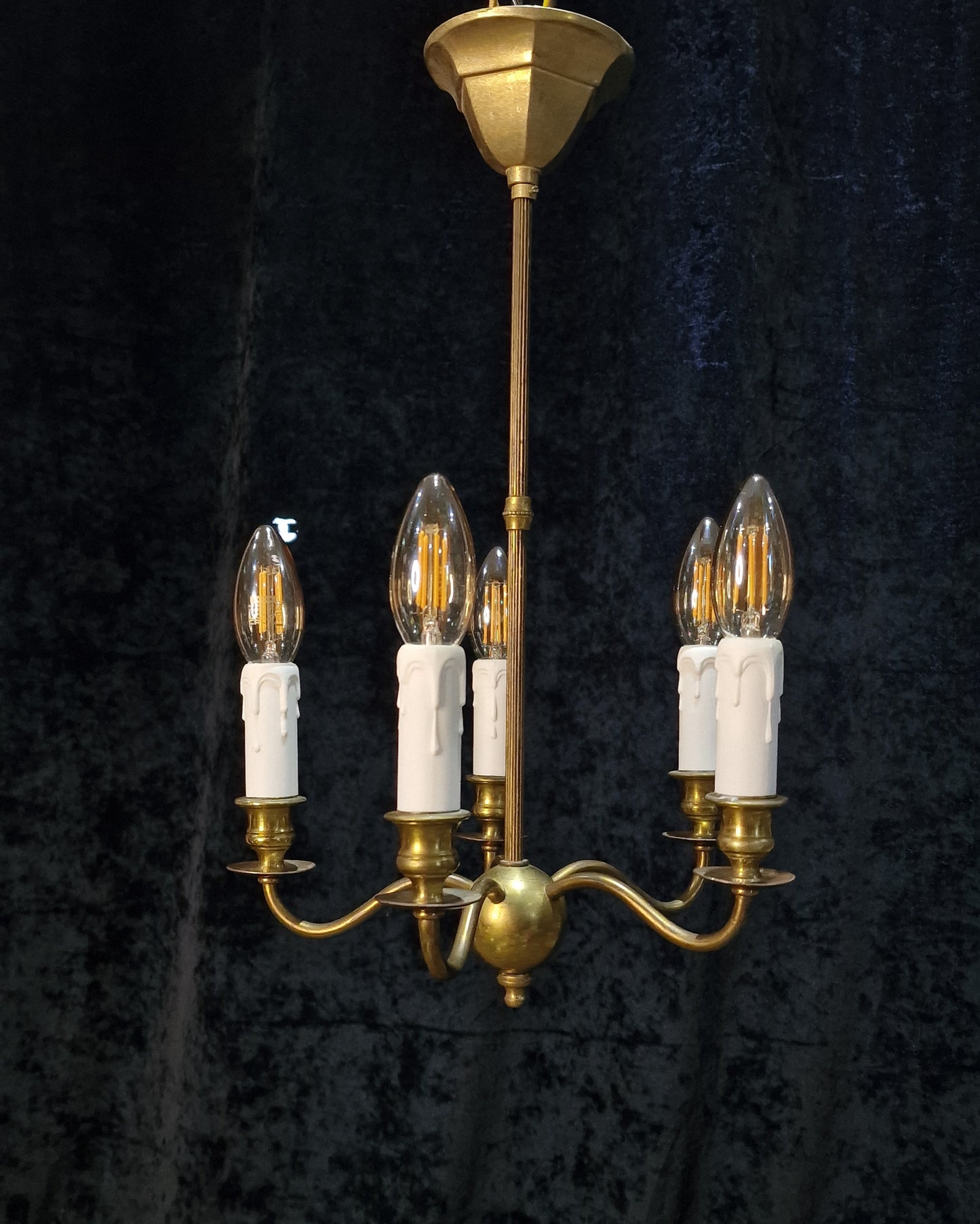 Elegant Petite Antique Brass 5 Arm Traditional French Chandelier Ceiling Light