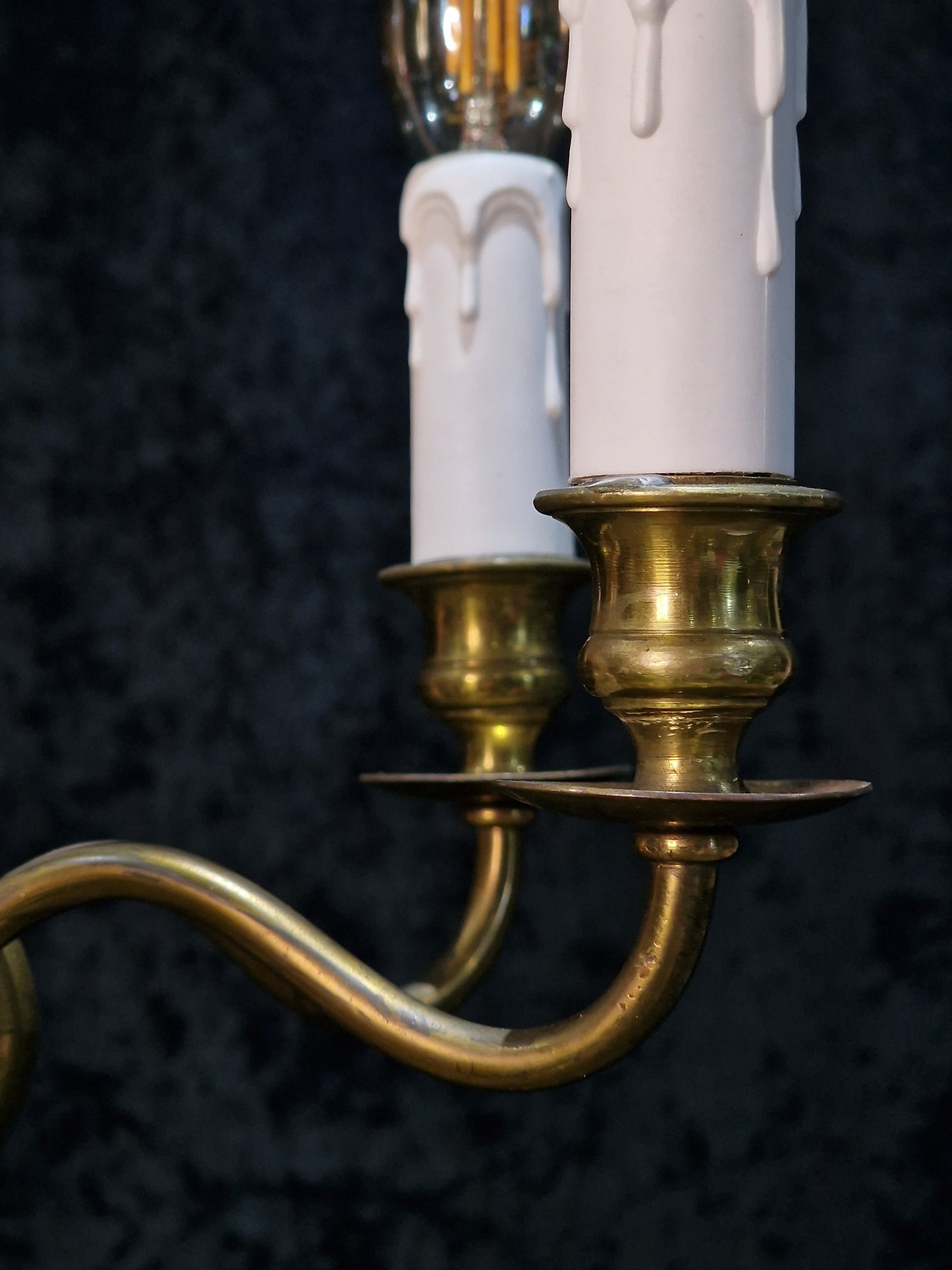 Elegant Petite Antique Brass 5 Arm Traditional French Chandelier Ceiling Light
