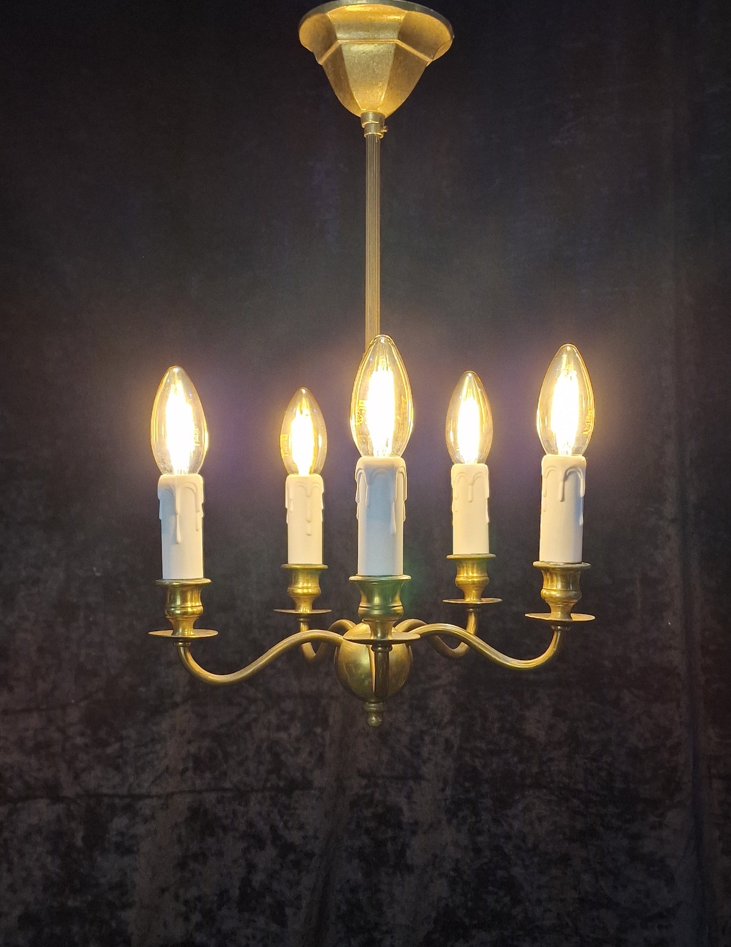 Elegant Petite Antique Brass 5 Arm Traditional French Chandelier Ceiling Light