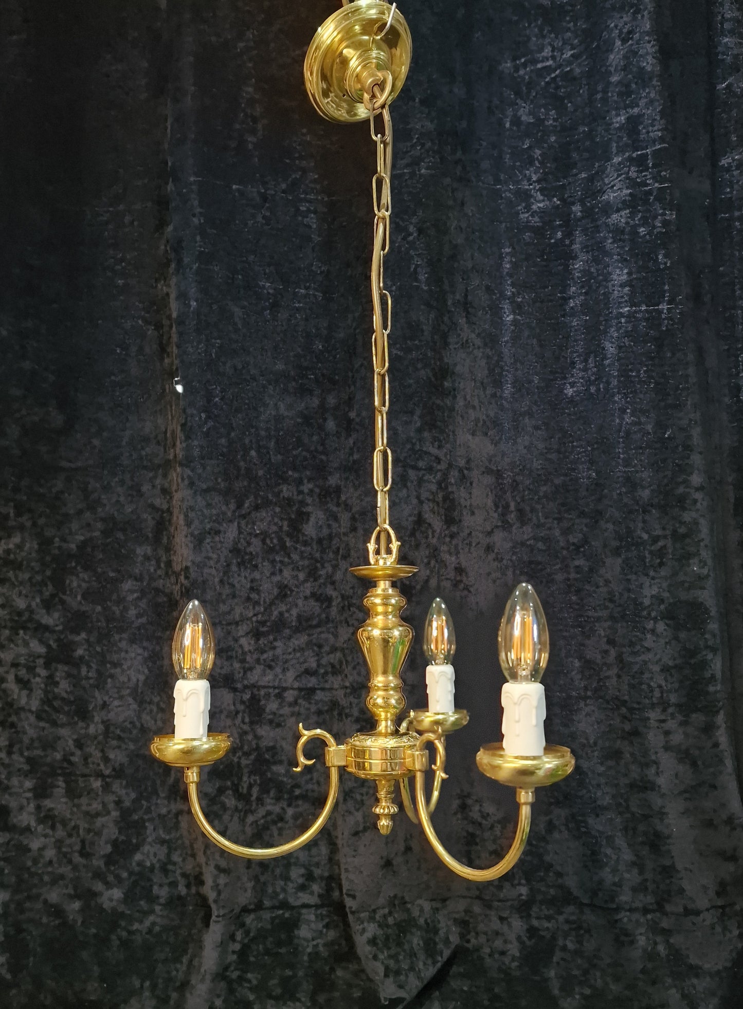Dainty Vintage Polished Brass 3 Arm Classical Chandelier Ceiling Light