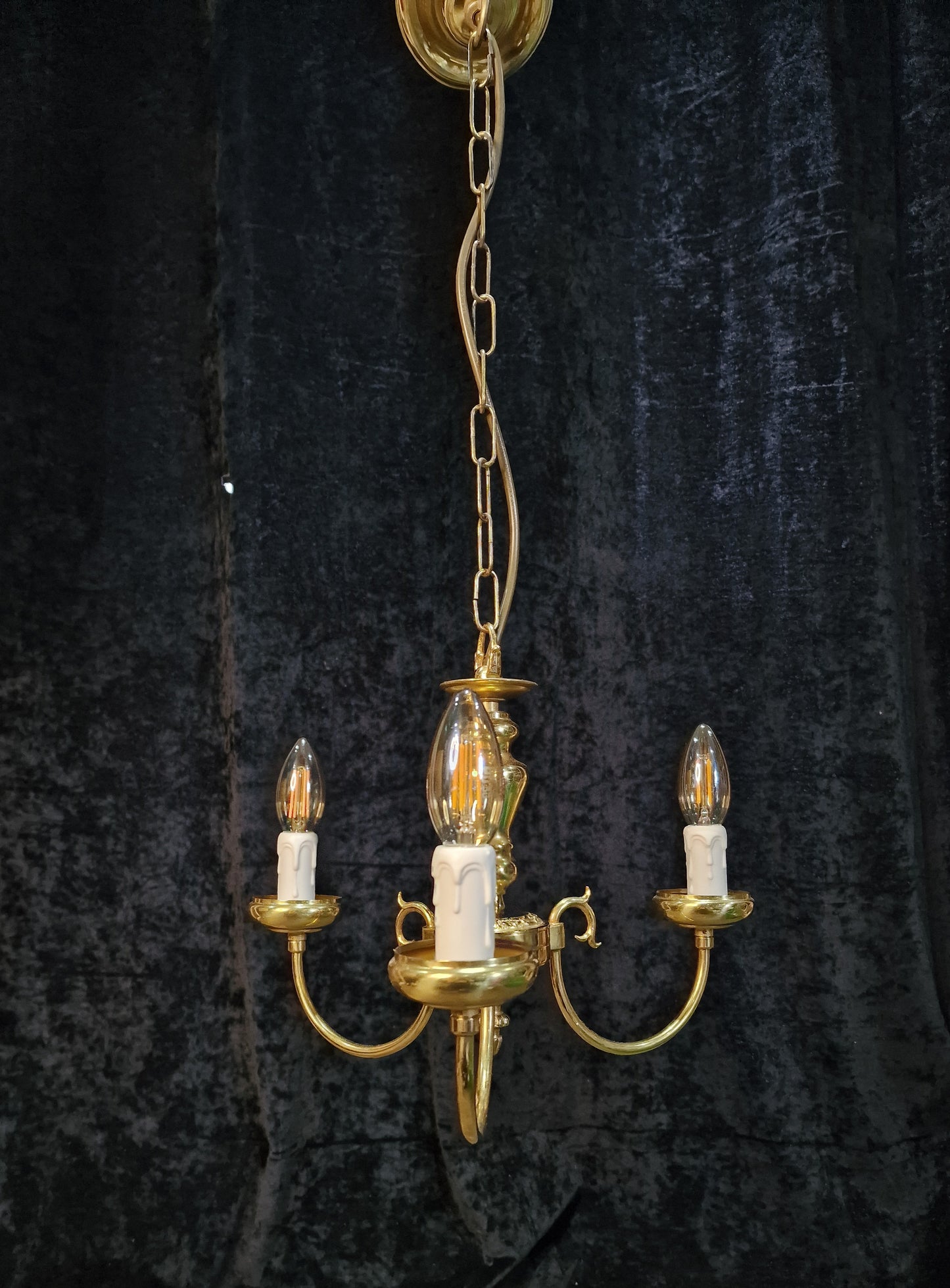 Dainty Vintage Polished Brass 3 Arm Classical Chandelier Ceiling Light
