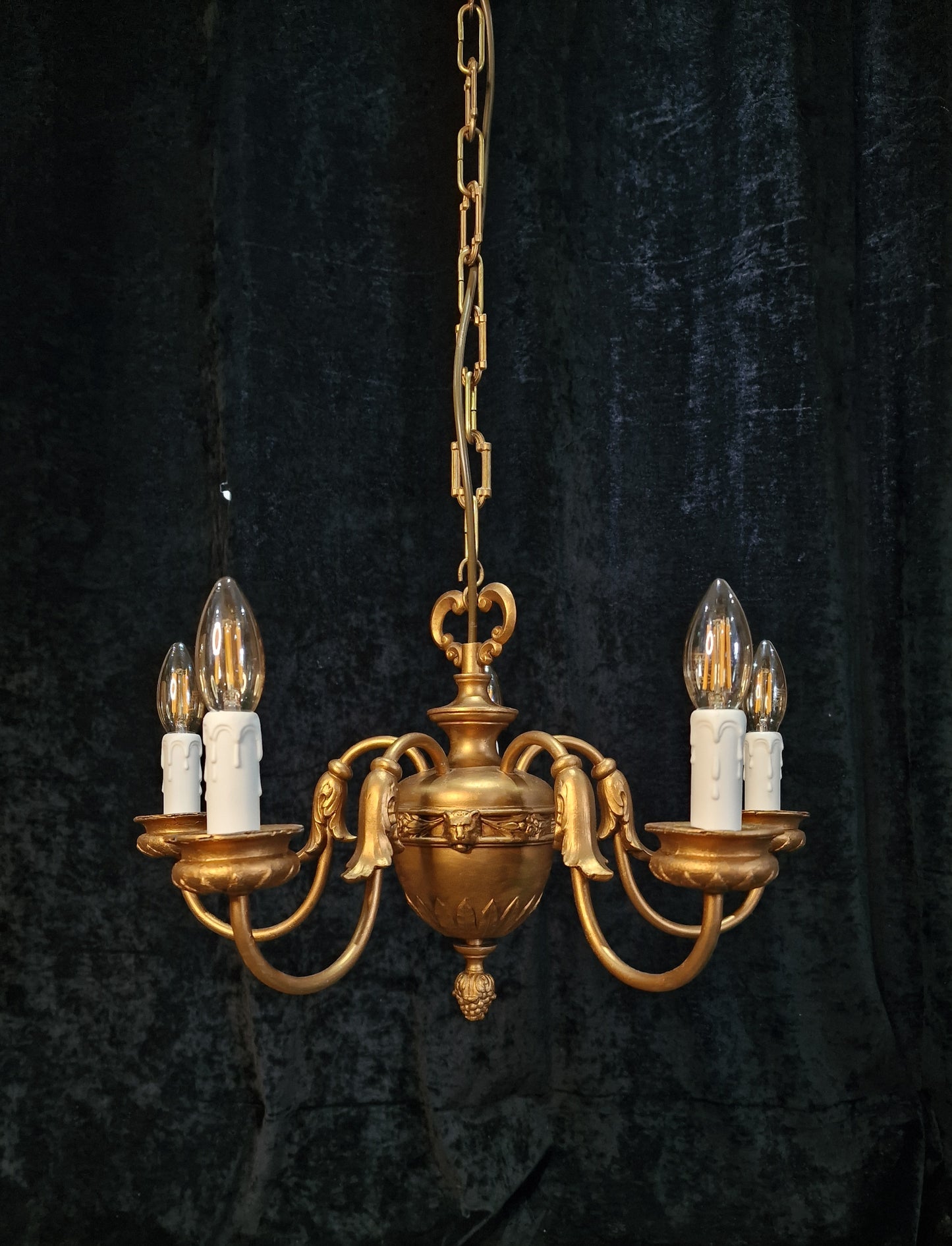 Beautiful Heavy Vintage 5 Arm Gilded Toleware Lion Head Chandelier Ceiling Light