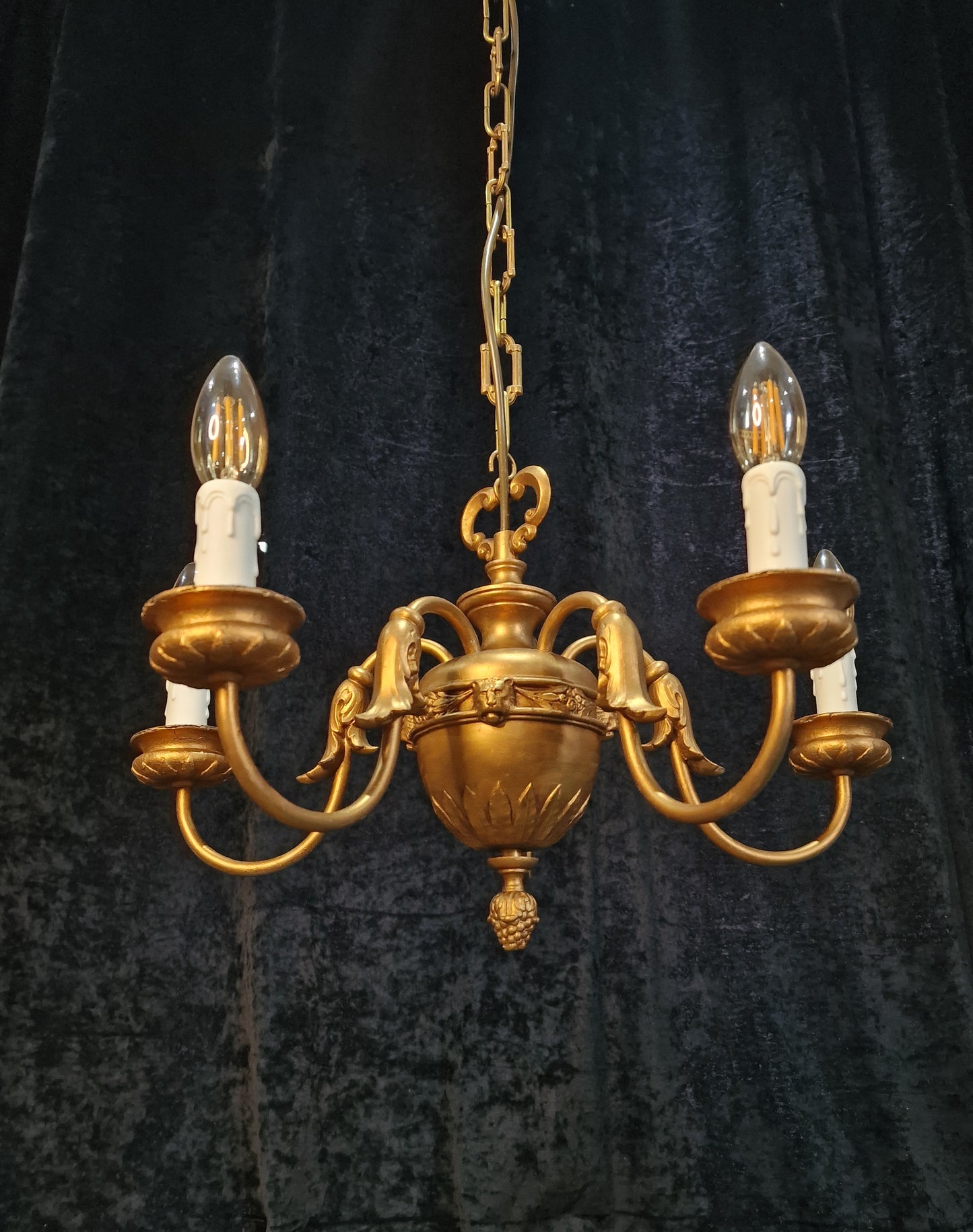 Beautiful Heavy Vintage 5 Arm Gilded Toleware Lion Head Chandelier Ceiling Light