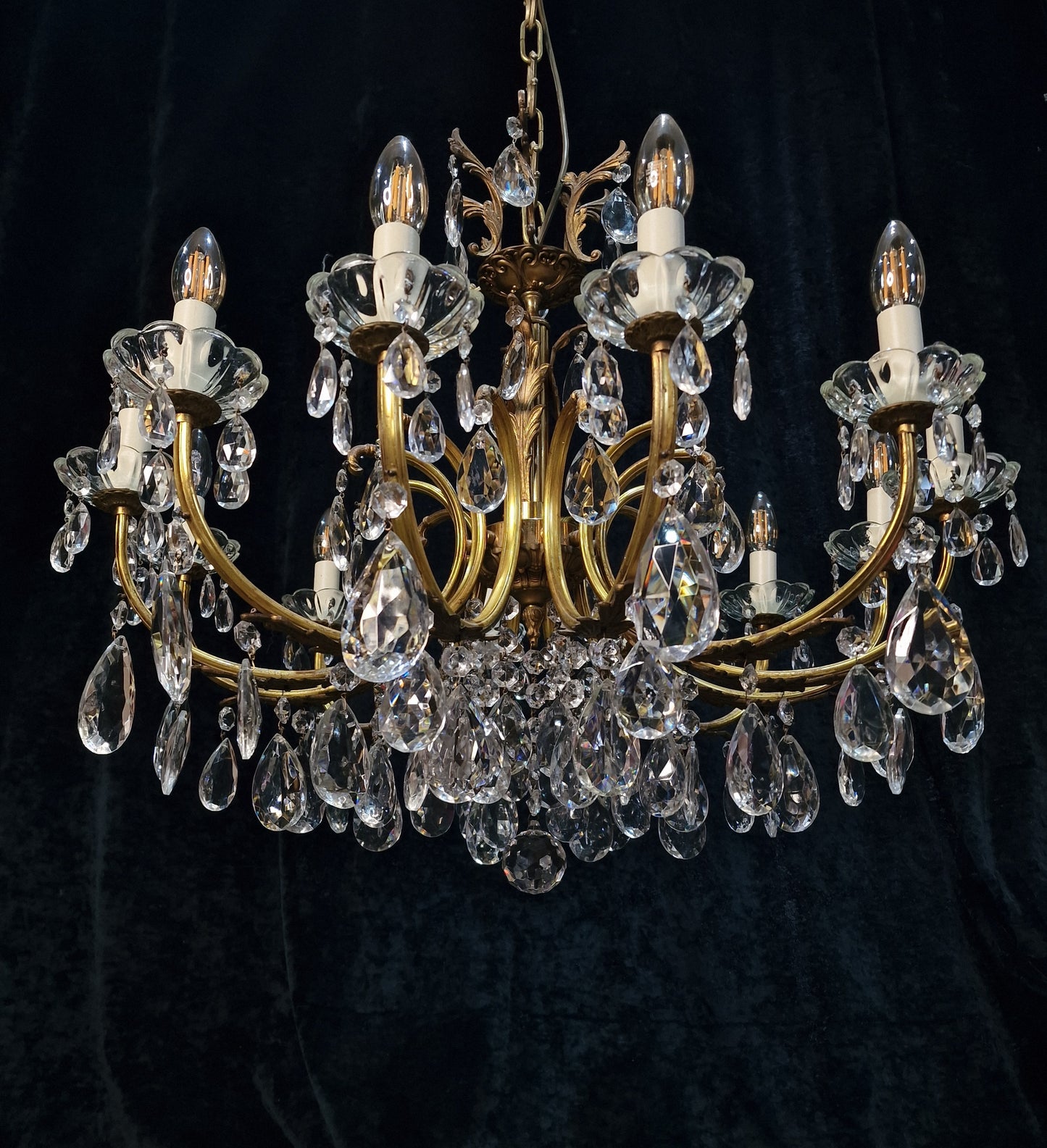 Gorgeous Large Vintage Antique French 12 Arm Brass Leaf Crystal Chandelier Light
