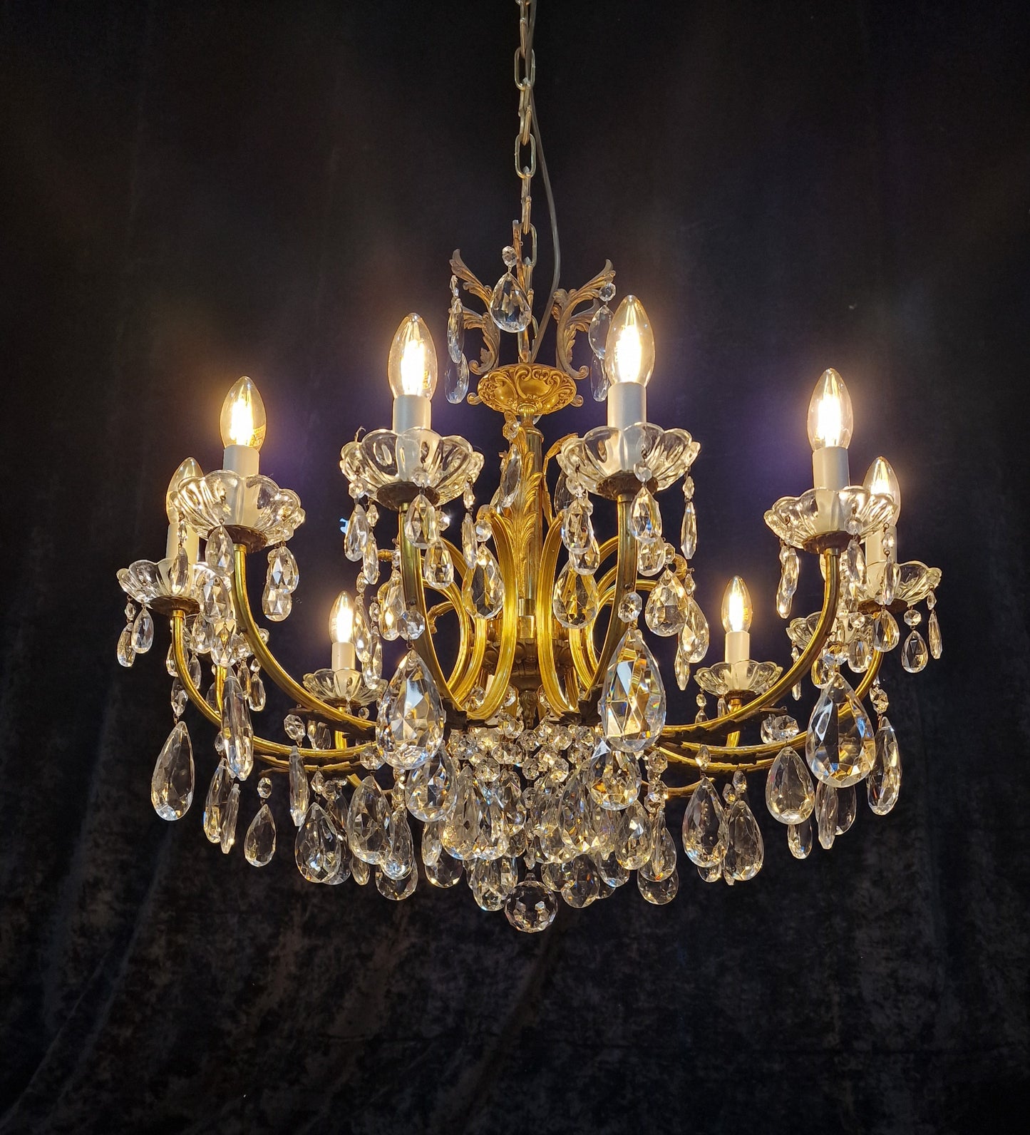 Gorgeous Large Vintage Antique French 12 Arm Brass Leaf Crystal Chandelier Light