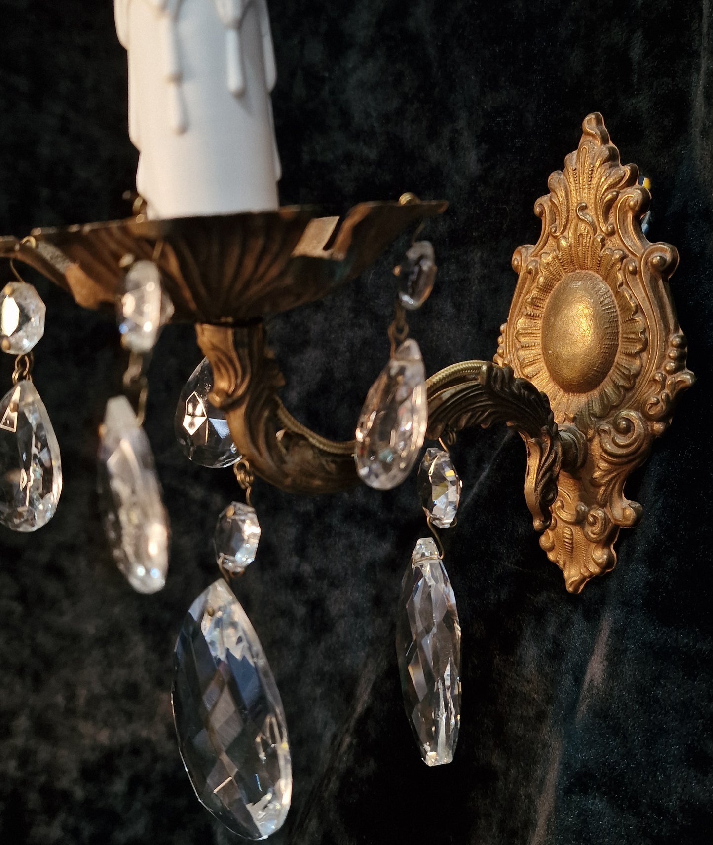 Beautiful Pair of Vintage French Leaf Brass Crystal 1 Arm Wall Lights Sconces