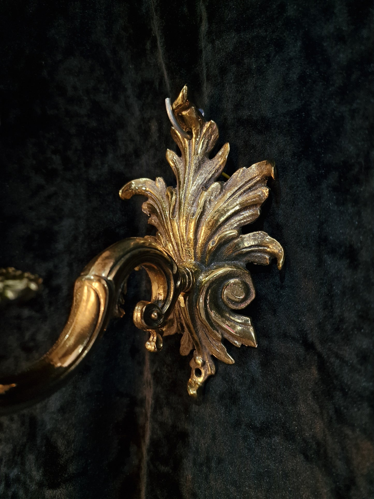 Traditional Pair of Vintage French Rococo Style Single-Arm Brass Wall Sconces