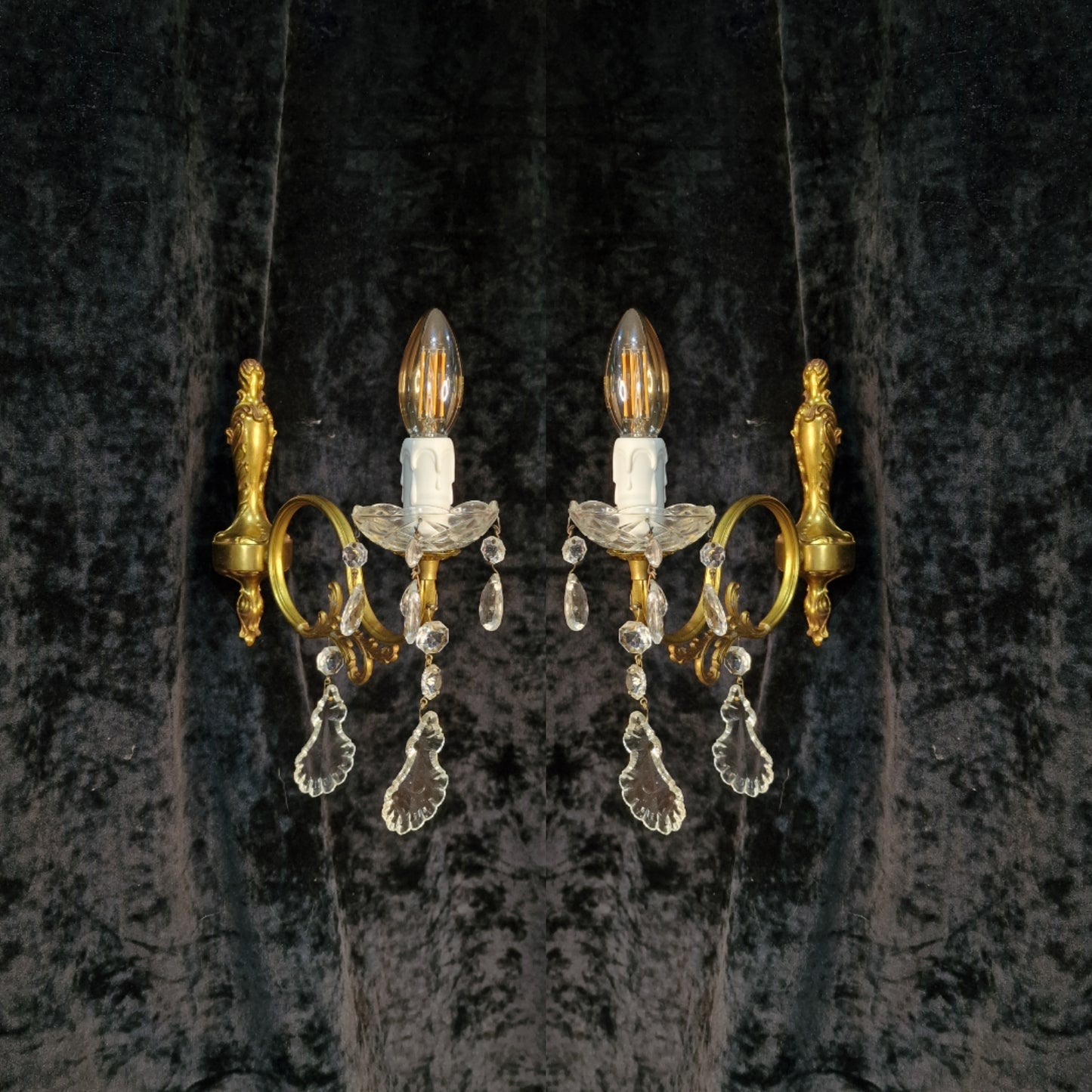 Lovely Pair of Vintage French Leaf Brass Crystal 1 Arm Wall Lights Sconces