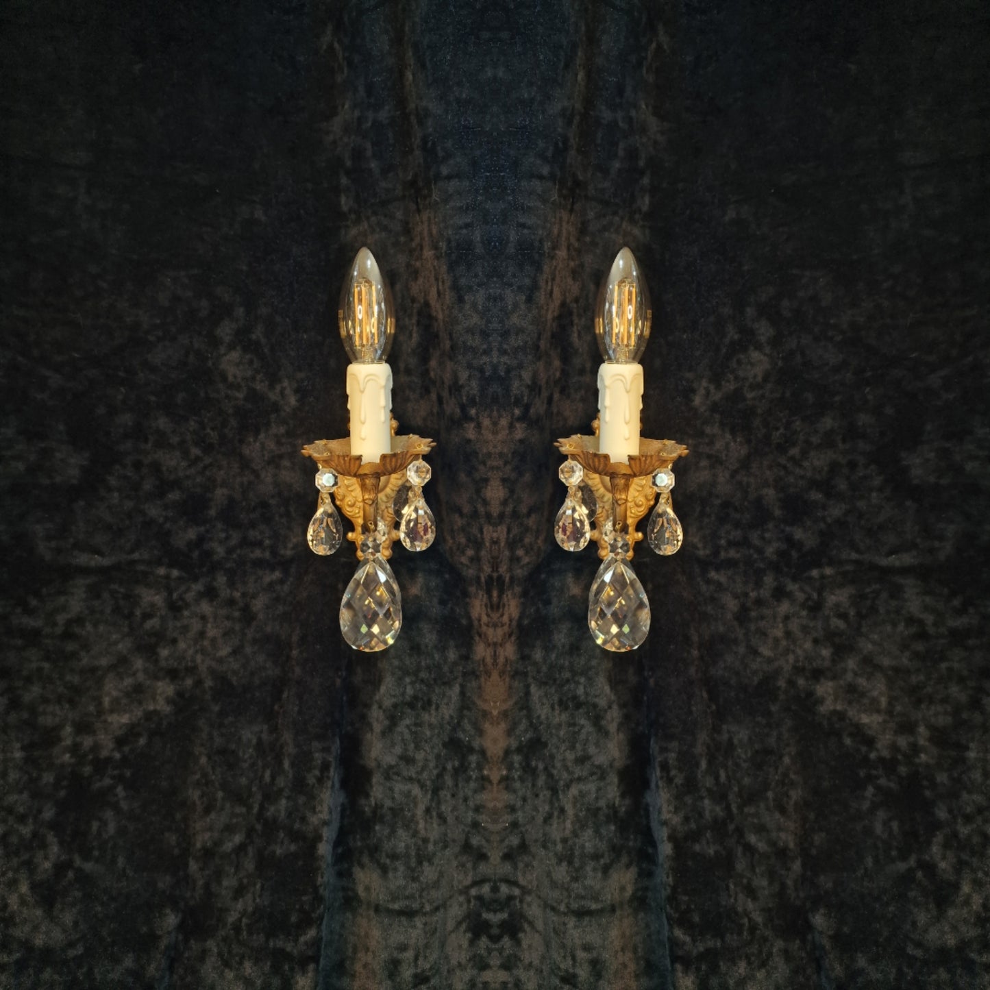 Beautiful Pair of Vintage French Leaf Brass Crystal 1 Arm Wall Lights Sconces