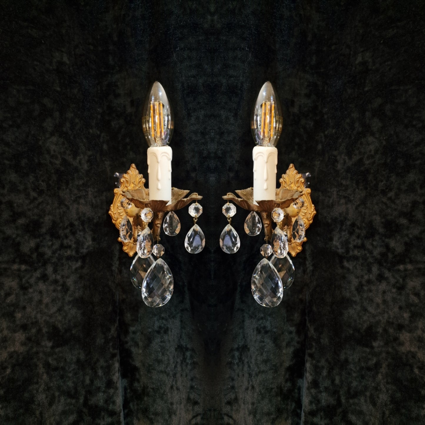 Beautiful Pair of Vintage French Leaf Brass Crystal 1 Arm Wall Lights Sconces