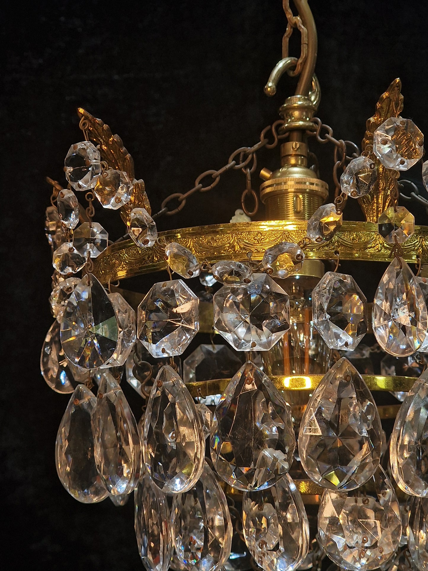 Lovely Vintage French Brass 1 Light Crystal Glass 4 Tier Waterfall Leaf Chandelier