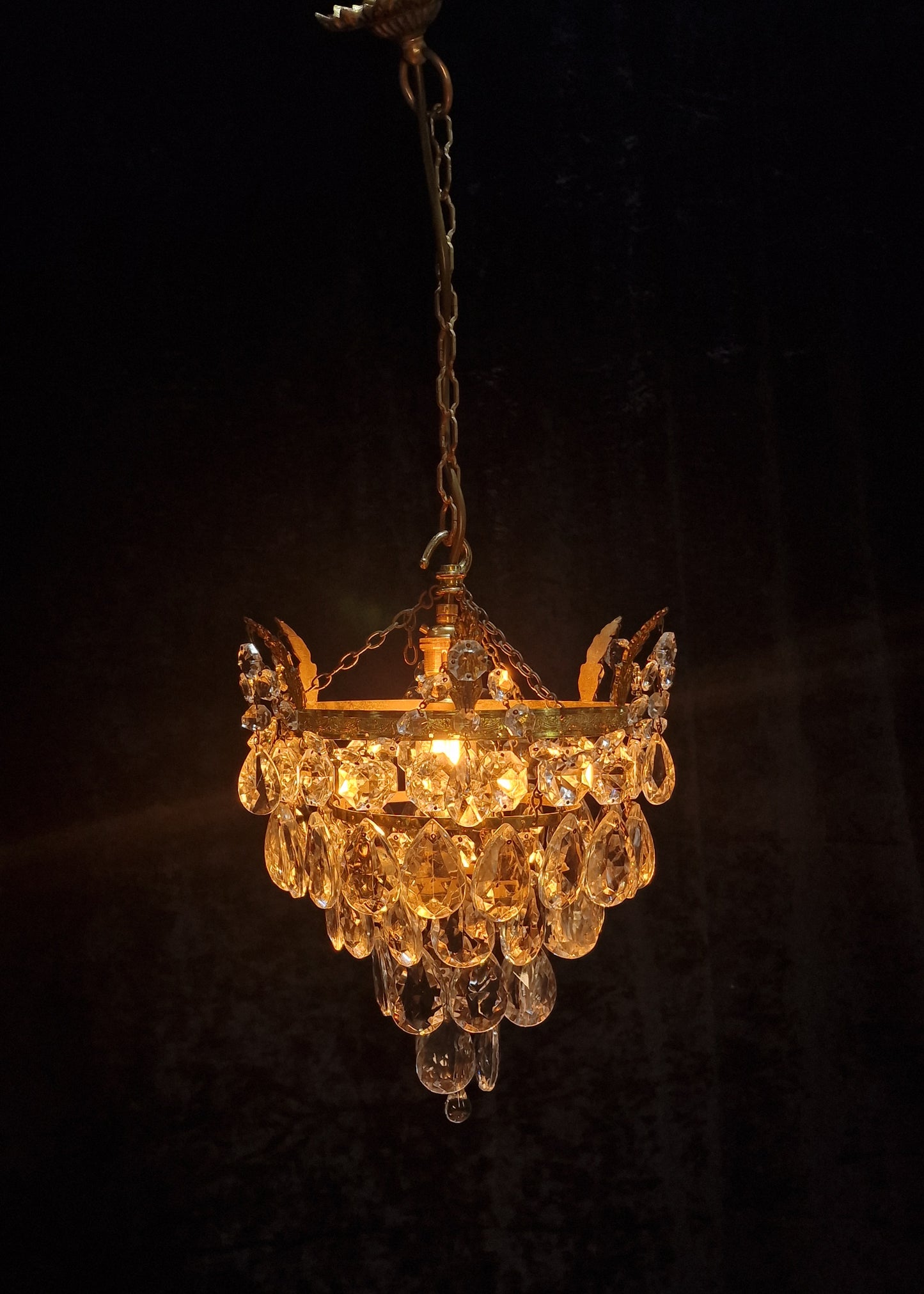 Lovely Vintage French Brass 1 Light Crystal Glass 4 Tier Waterfall Leaf Chandelier