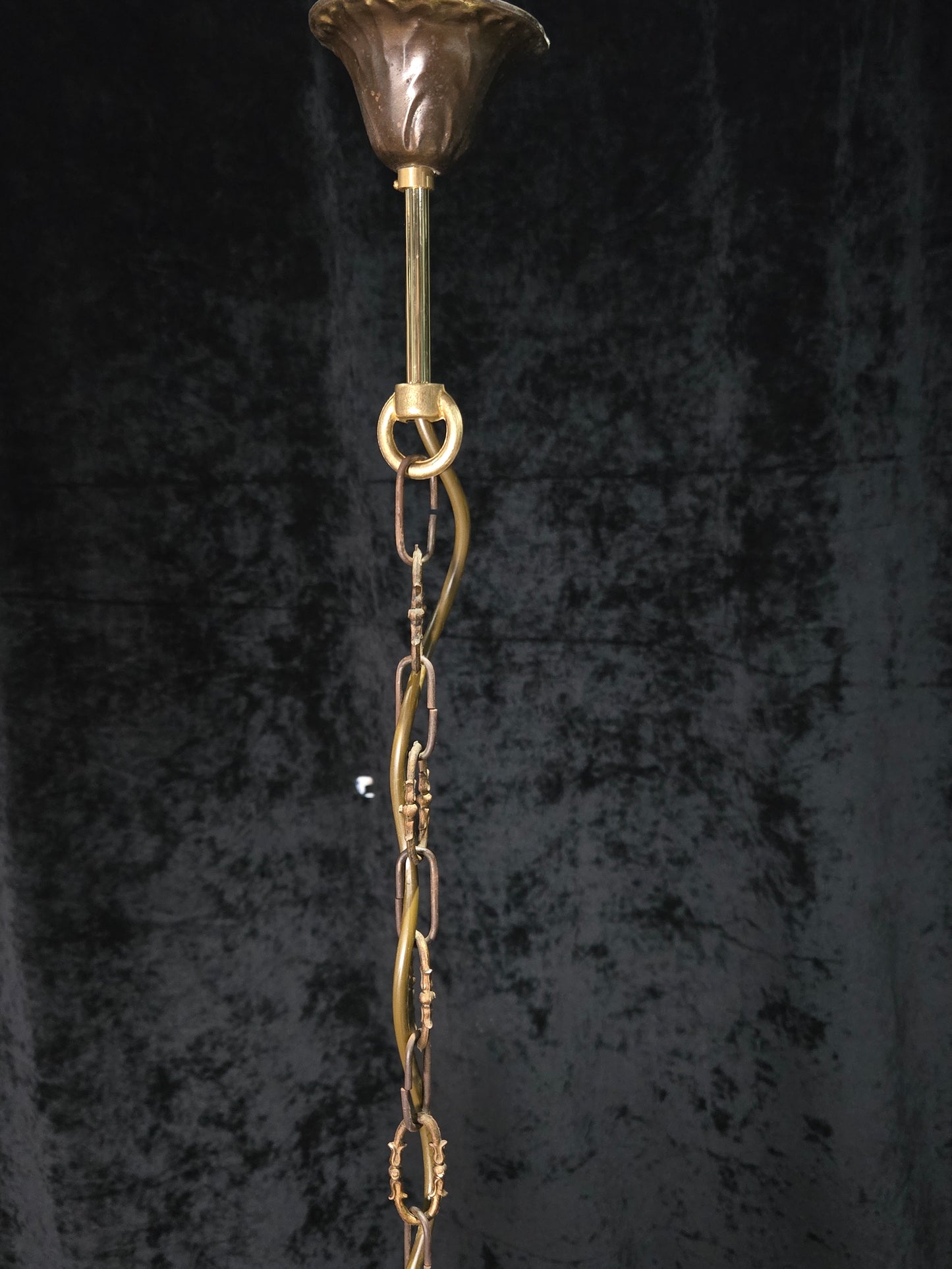 Gorgeous Vintage Italian 8 Arm Crystal Brass Leaf Chandelier Ceiling Light