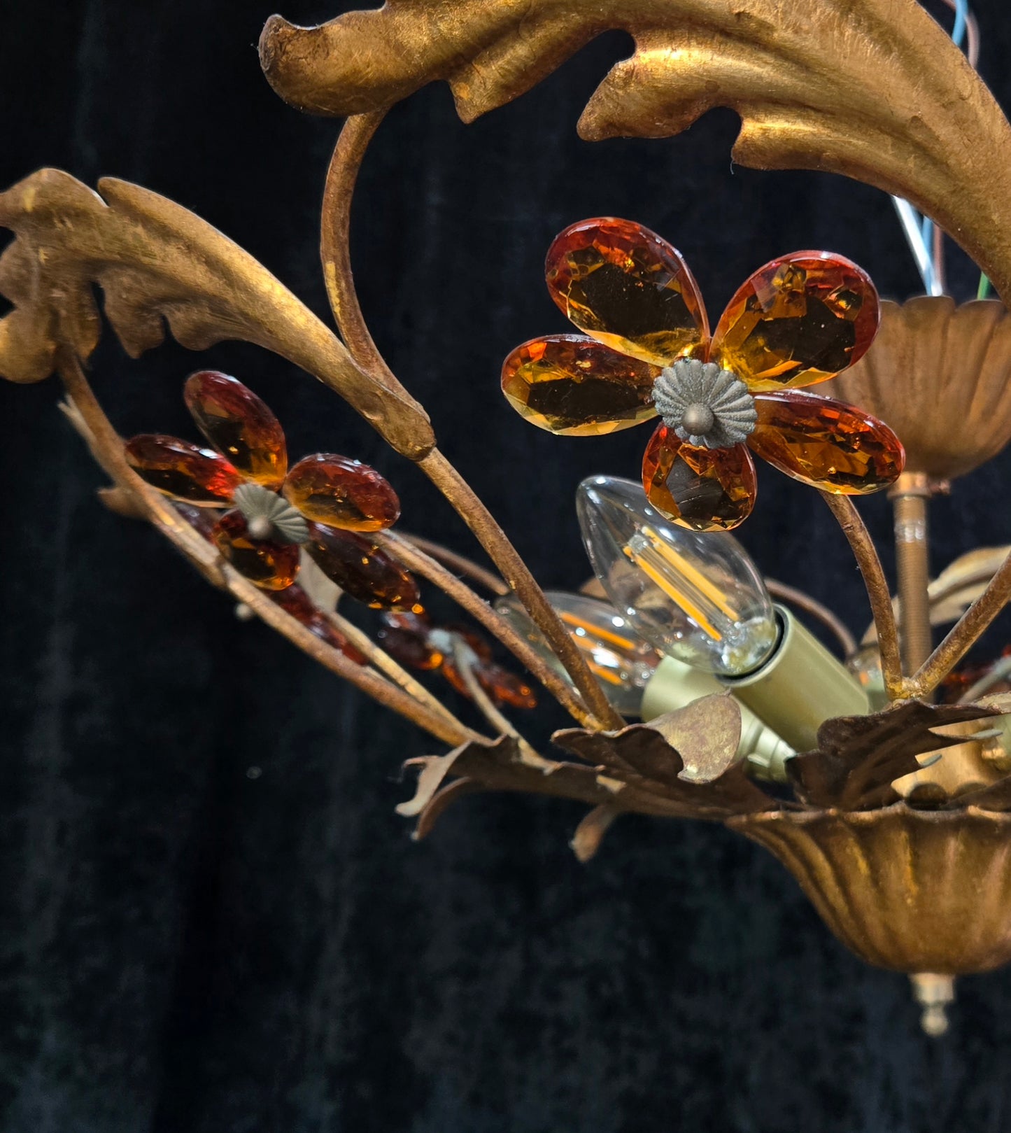 Beautiful Vintage Italian Banci 5 Light Gilded Toleware Flush Ceiling Chandelier
