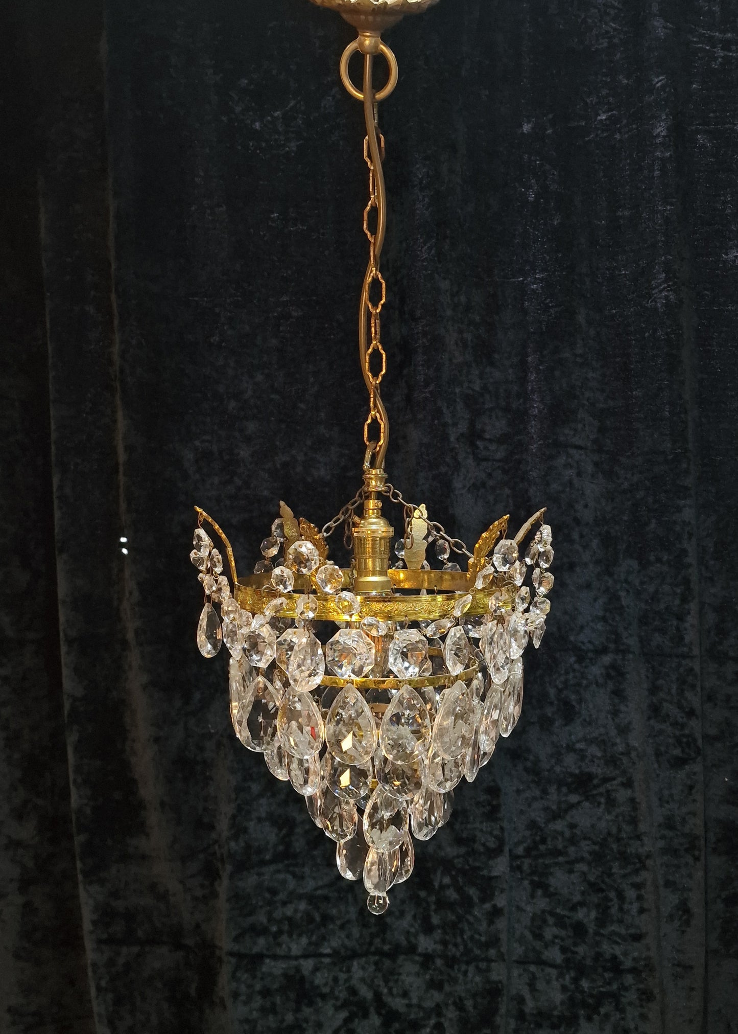 Lovely Vintage French Brass 1 Light Crystal Glass 4 Tier Waterfall Leaf Chandelier