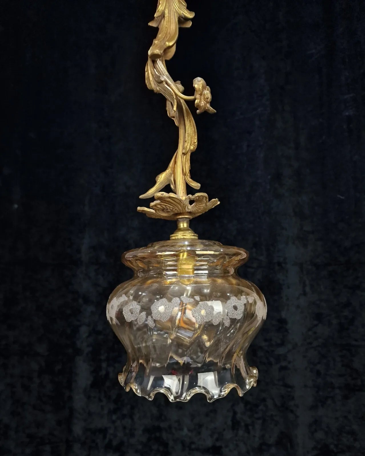 Lovely Vintage French 1 Light Brass Flower Foliage Stem Light Pendant