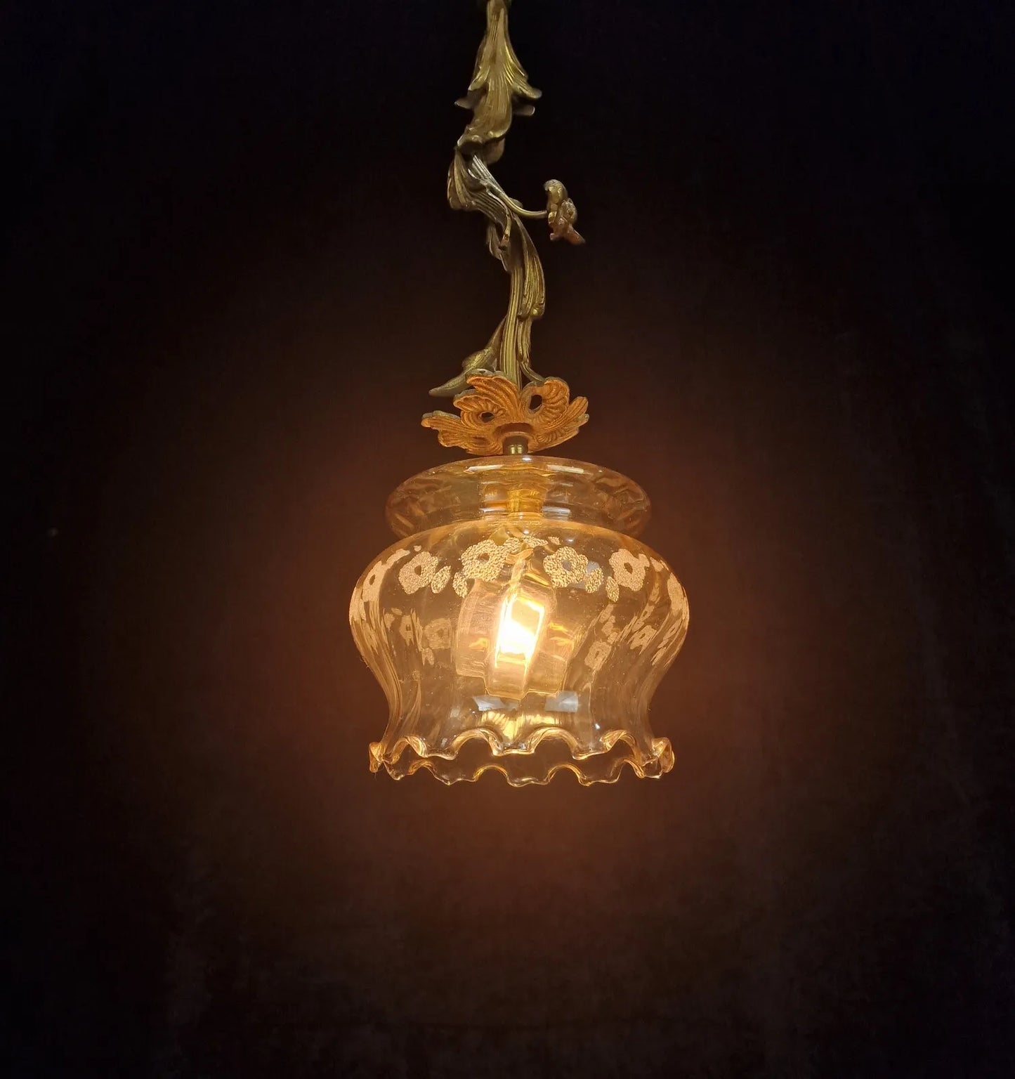 Lovely Vintage French 1 Light Brass Flower Foliage Stem Light Pendant
