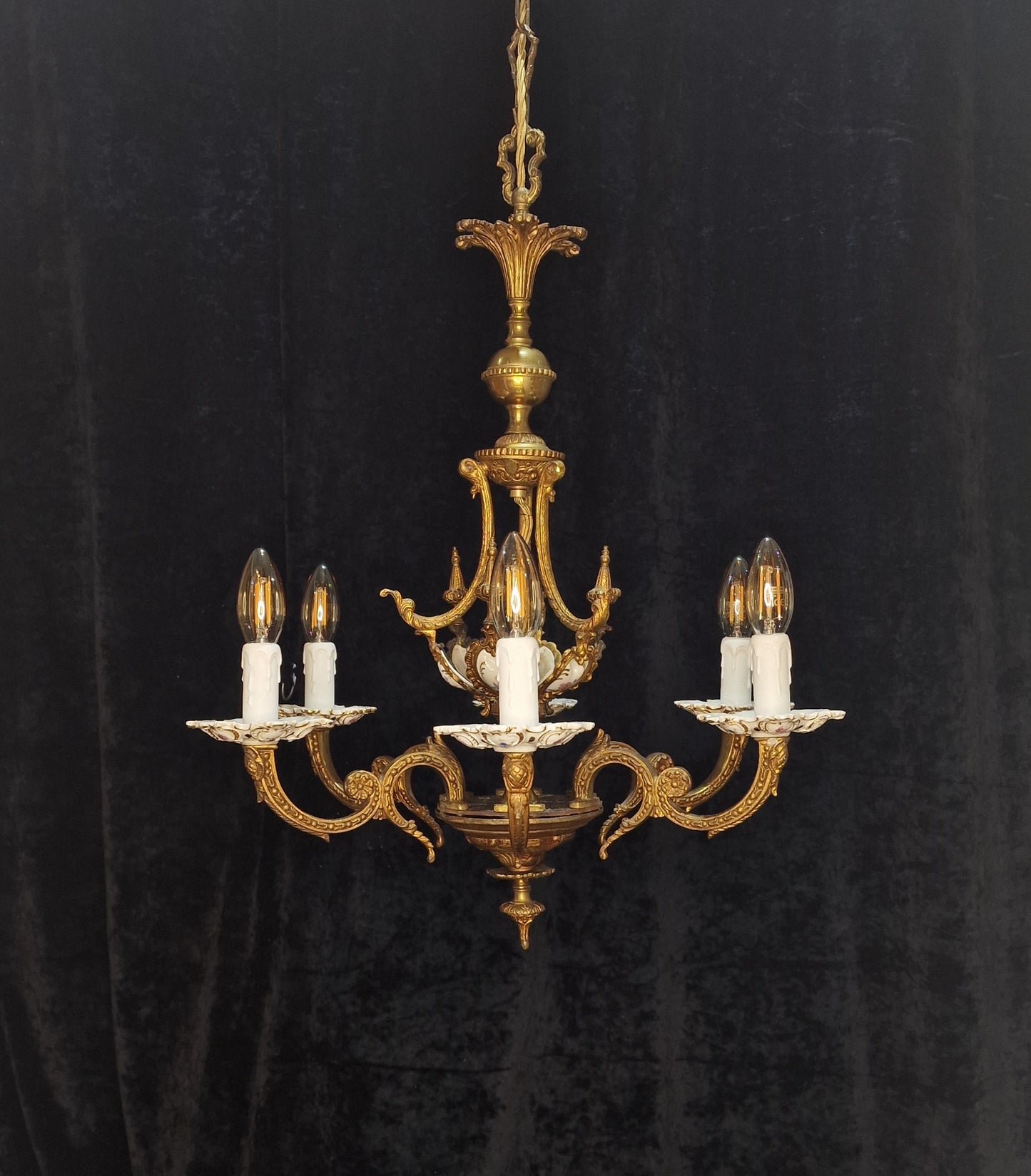 Classical Antique Italian 6 Arm Brass Porcelain Capodimonte Chandelier Light