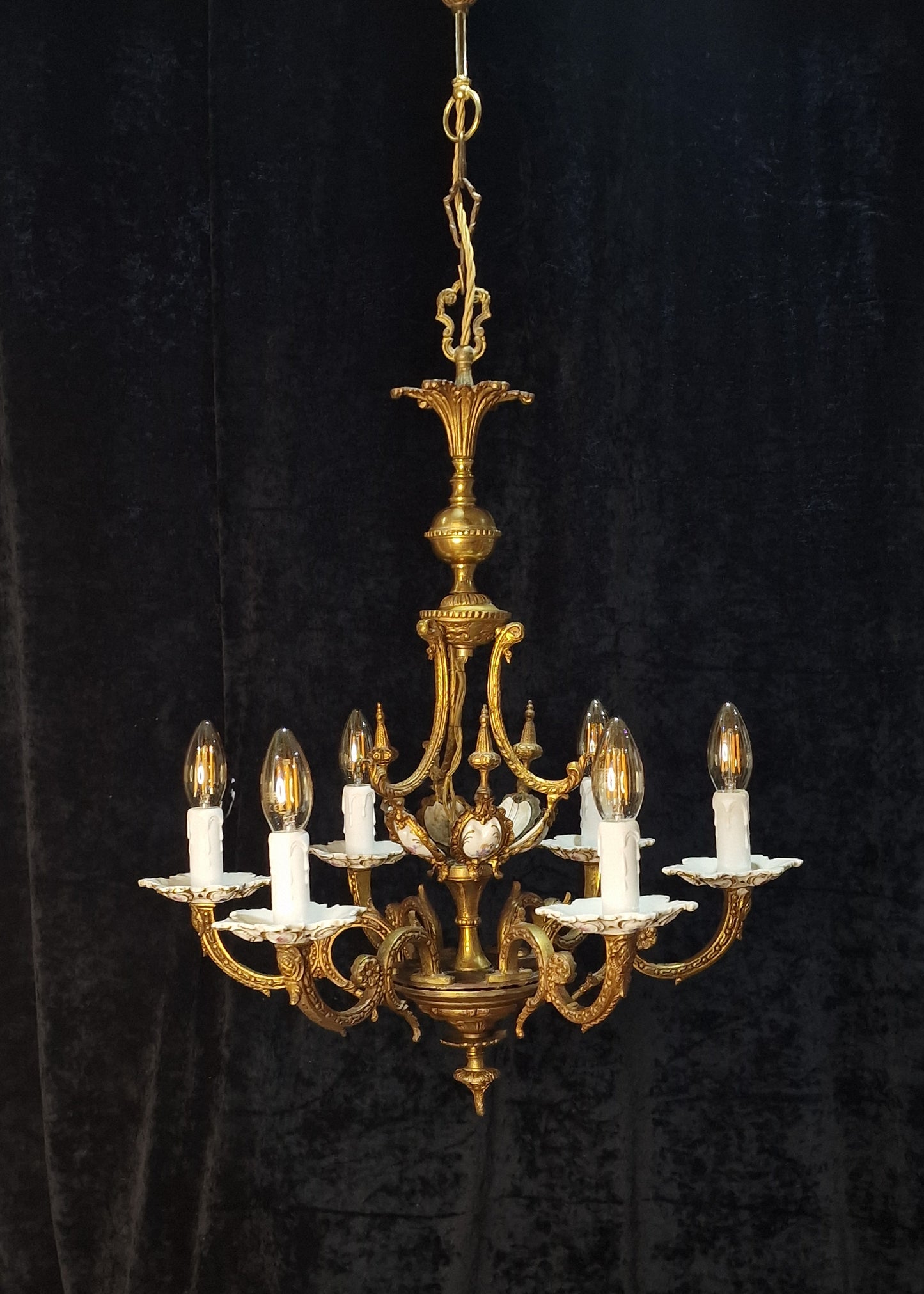 Classical Antique Italian 6 Arm Brass Porcelain Capodimonte Chandelier Light