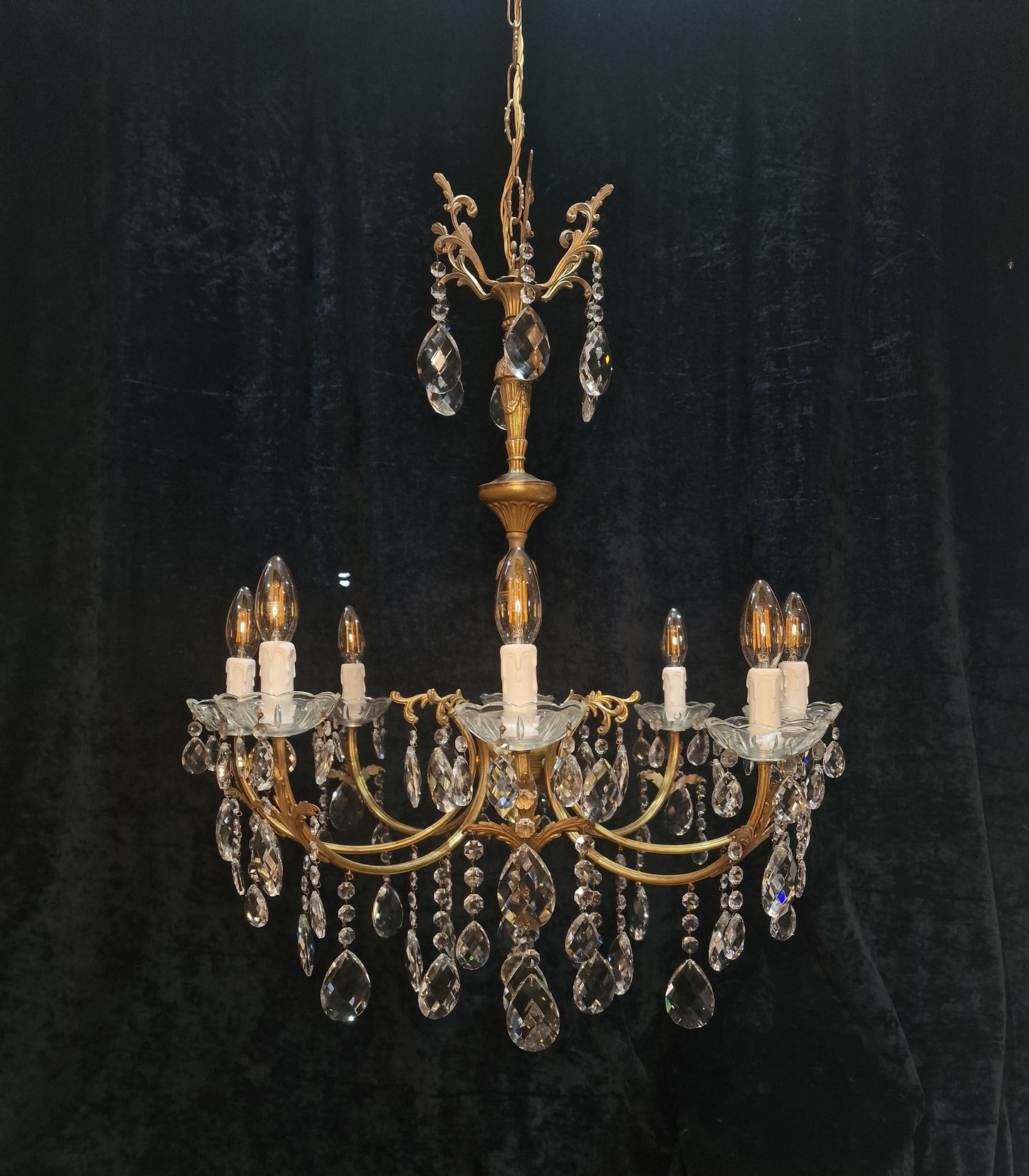 Elegant Large Vintage French 8 Arm Crystal Leaf Brass Chandelier Ceiling Light