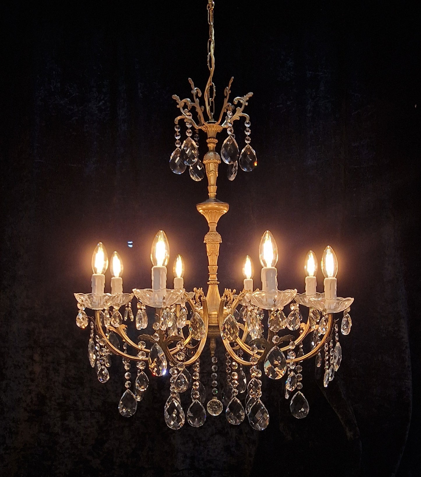 Elegant Large Vintage French 8 Arm Crystal Leaf Brass Chandelier Ceiling Light