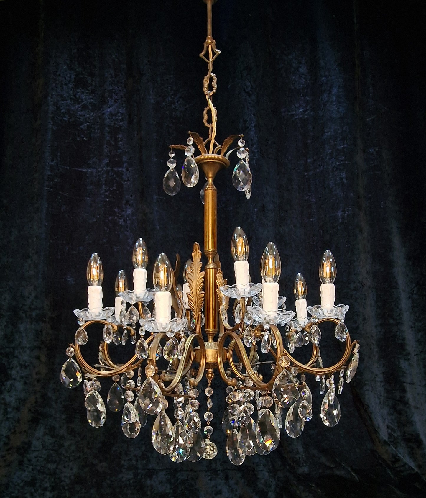 Stunning Vintage Italian 8 Arm 12 Light Brass Leaf Crystal Chandelier Light