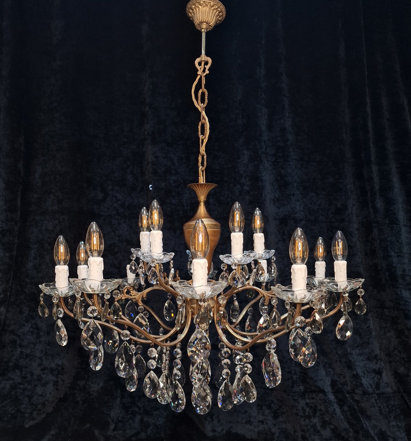 Fabulous Large Vintage Italian 10 Arm 15 Light Brass Leaf Crystal Chandelier