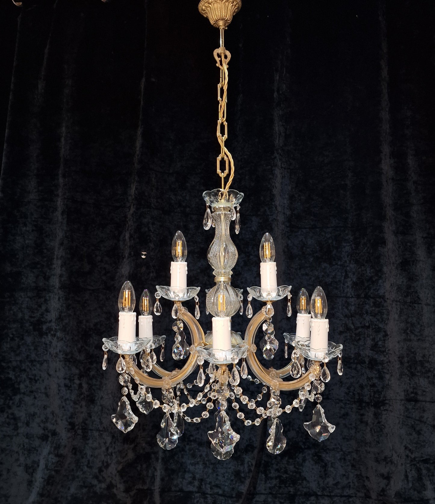 Beautiful Marie Therese Vintage Italian 2 Tier 9 Light Crystal Chandelier Light