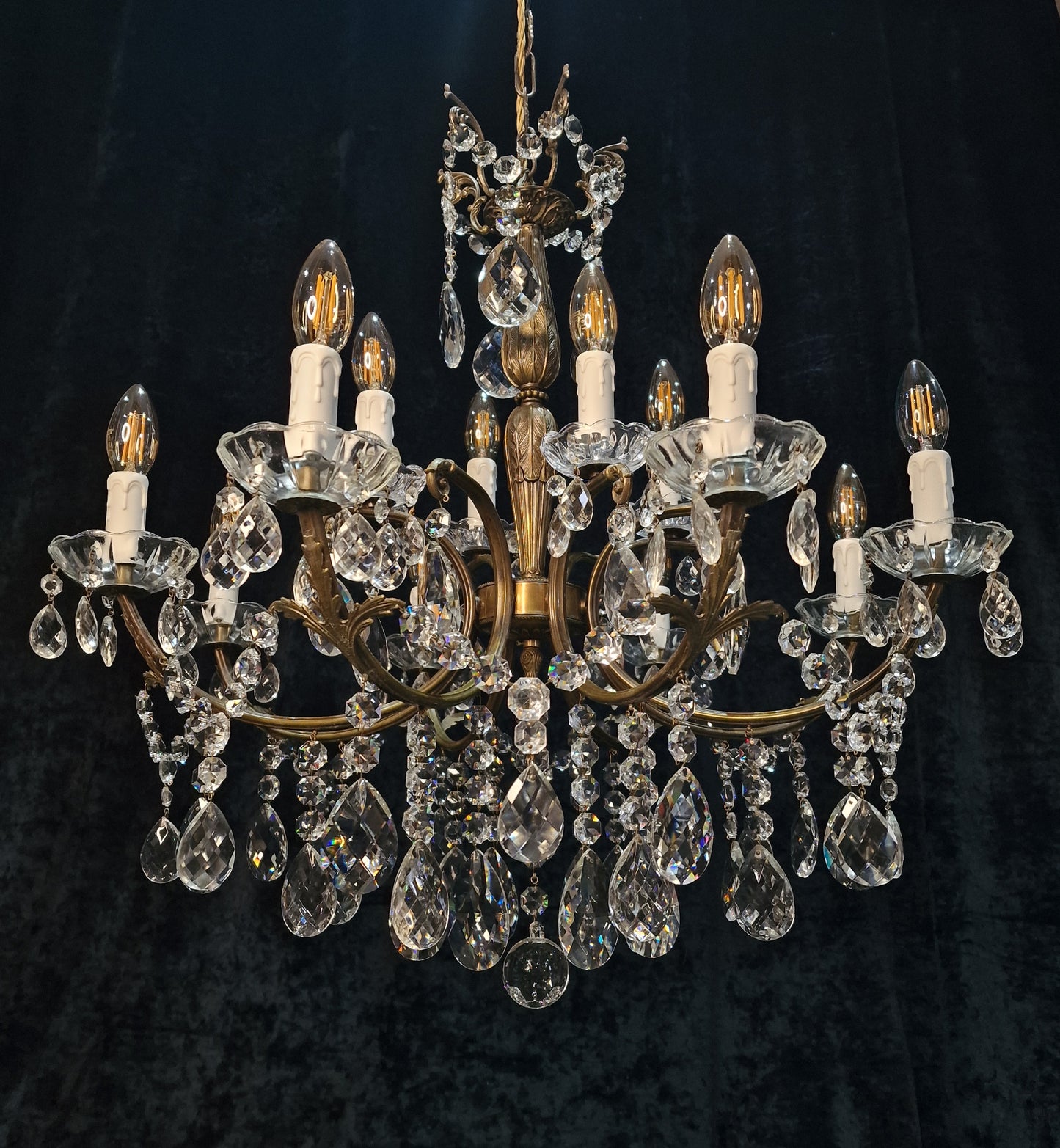 Beautiful Large Vintage Italian 8 Arm 12 Light Crystal and Brass Chandelier