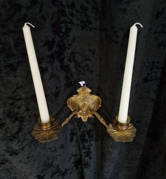 Decorative Singular Vintage French 2 Arm brass Candle Wall Light Sconce Applique