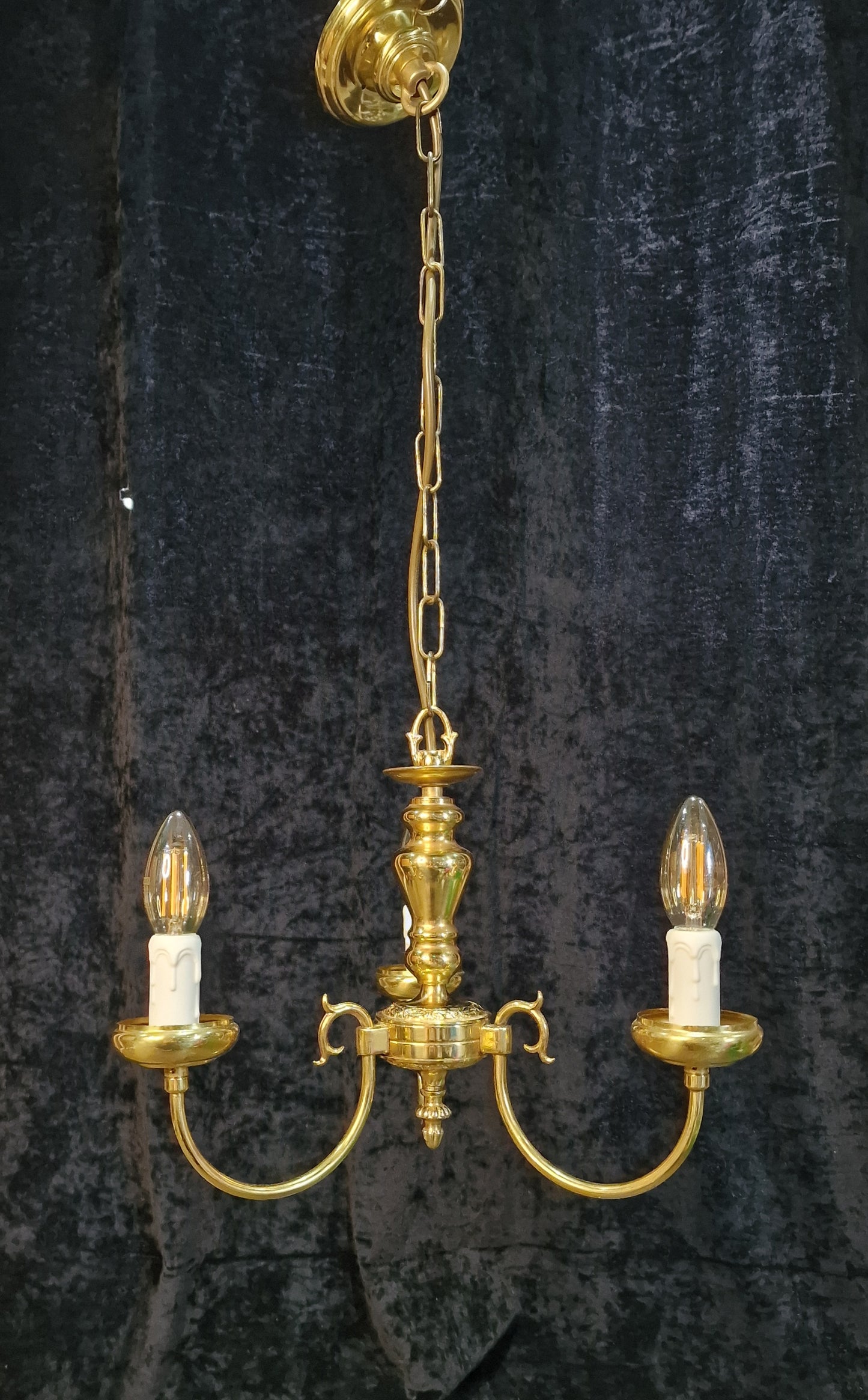 Dainty Vintage Polished Brass 3 Arm Classical Chandelier Ceiling Light