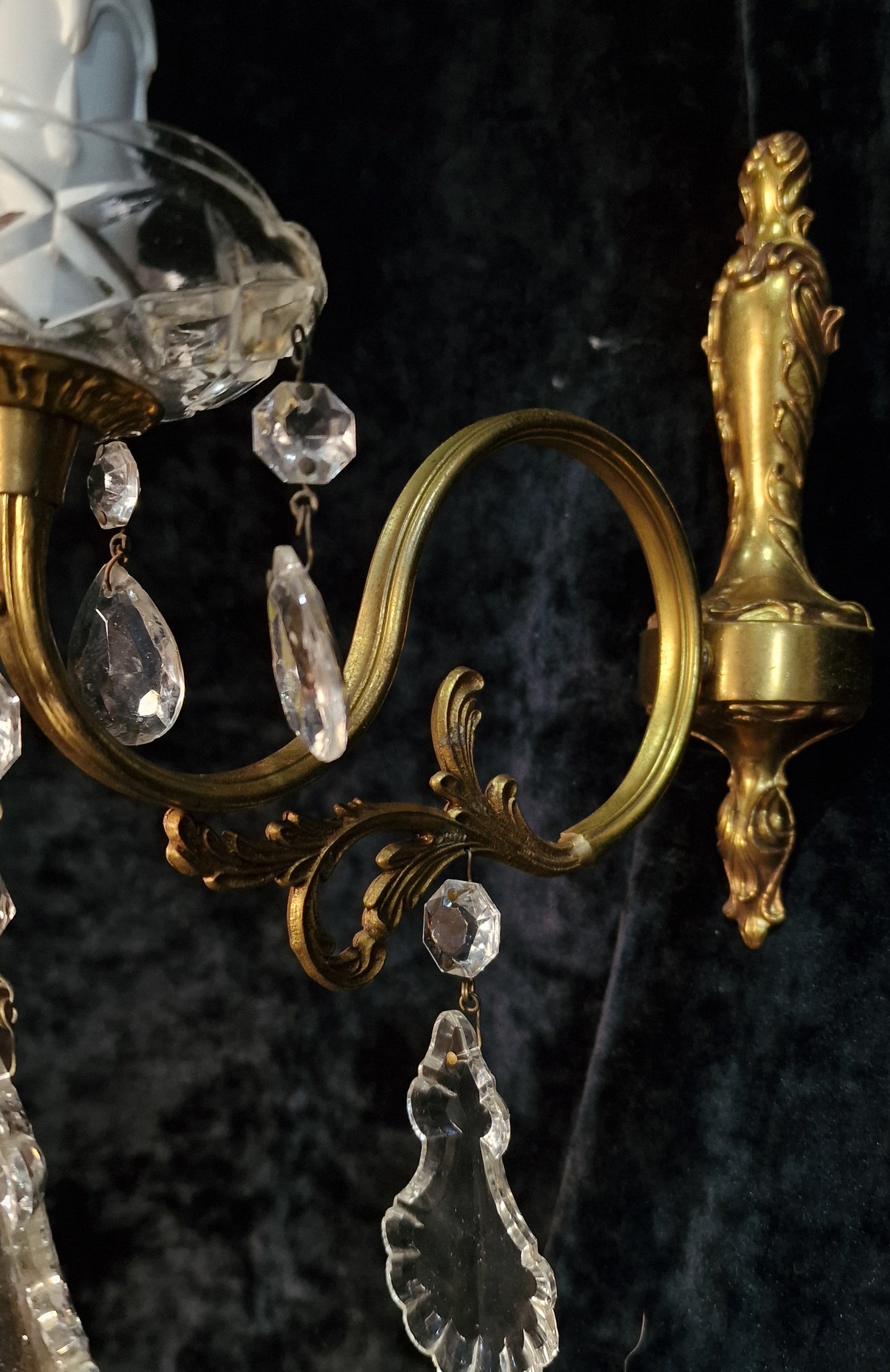 Lovely Pair of Vintage French Leaf Brass Crystal 1 Arm Wall Lights Sconces