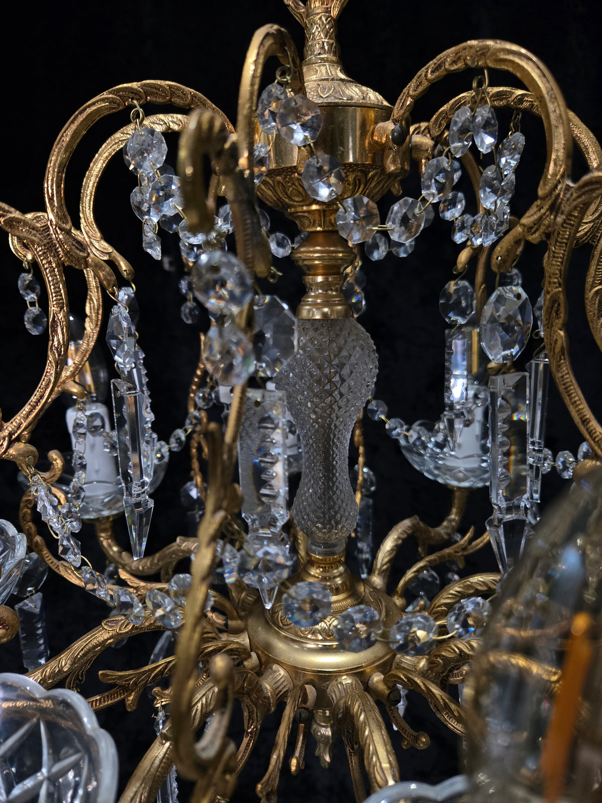 Beautiful Vintage 8 Arm Brass Cage Crystal Chandelier Ceiling Light