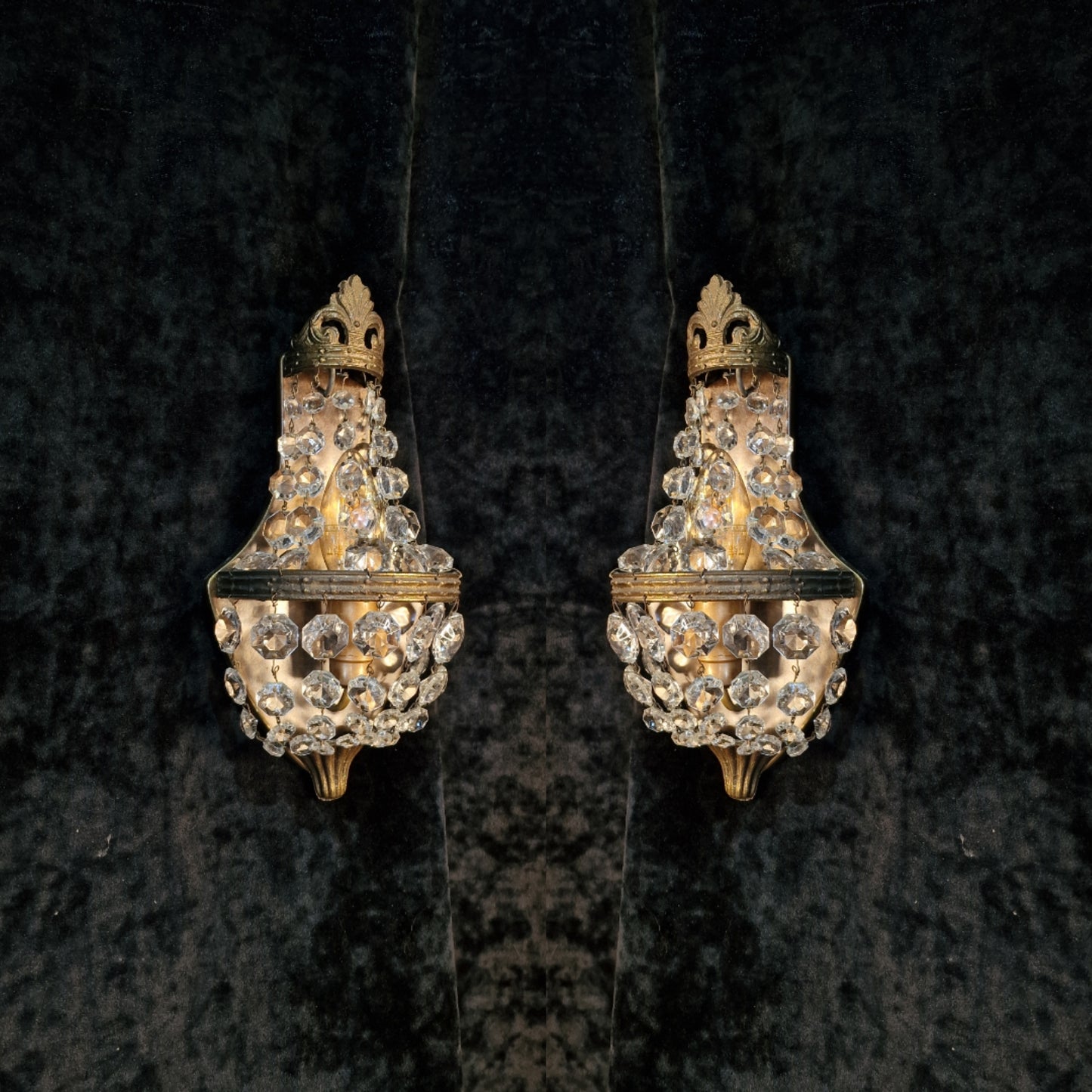 Traditional Pair Vintage French 1 Light Crystal Brass Wall Lights Wall Sconces