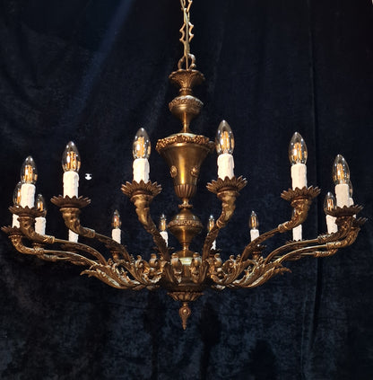Stately Large Vintage Heavy Italian 16 Arm Brass Chandelier Ceiling Light