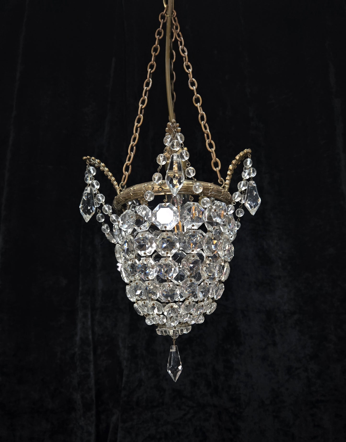 Beautiful Antique French Crystal Bag Brass Leaf Chandelier Ceiling Light