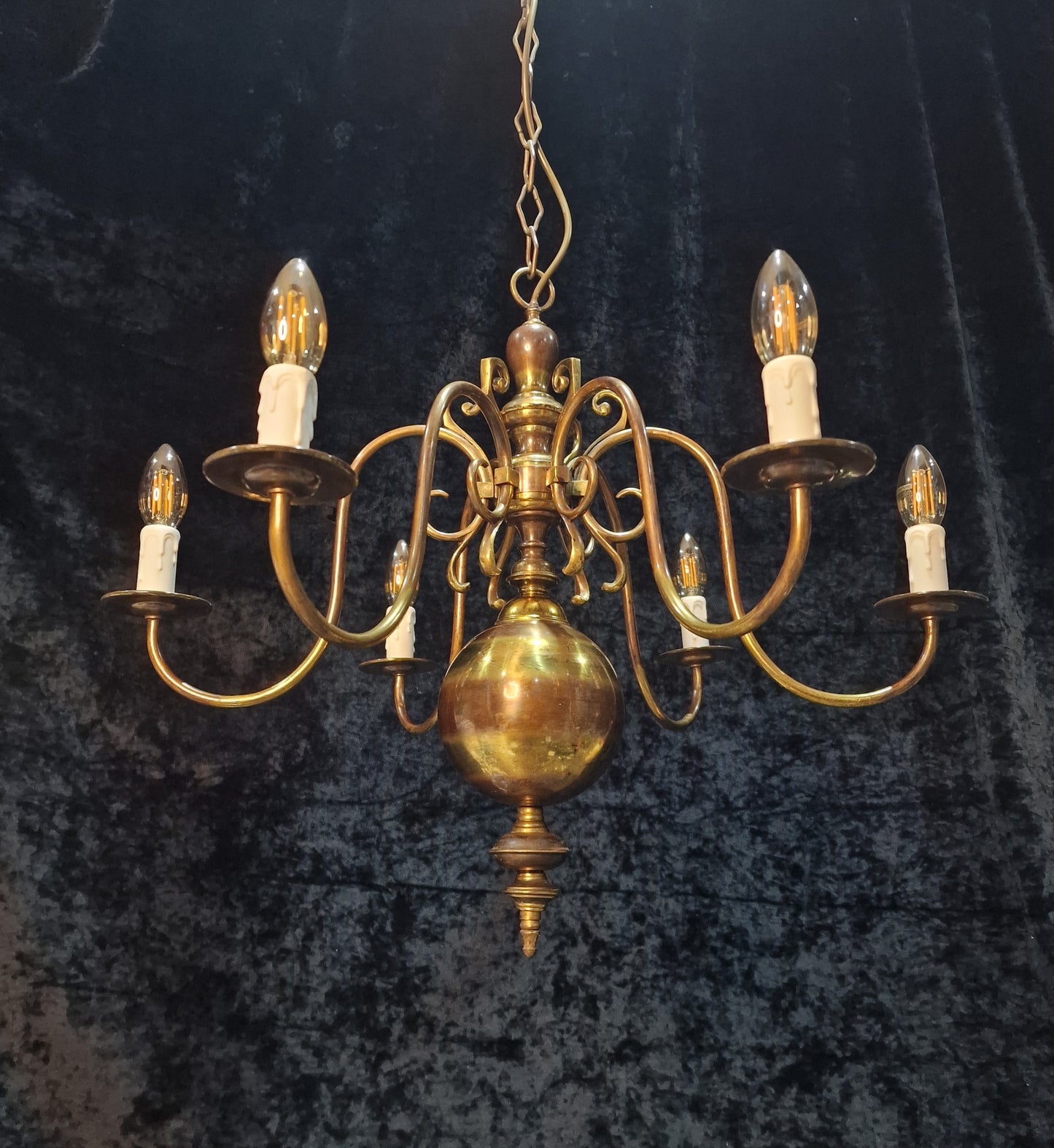 Classical Elegant Vintage 6 Arm Brass Flemish Chandelier Ceiling Light