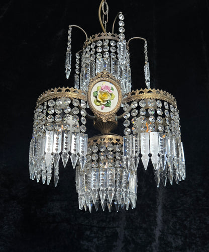 Beautiful Vintage Italian Capodimonte Flower Brass Crystal 4 Light Chandelier