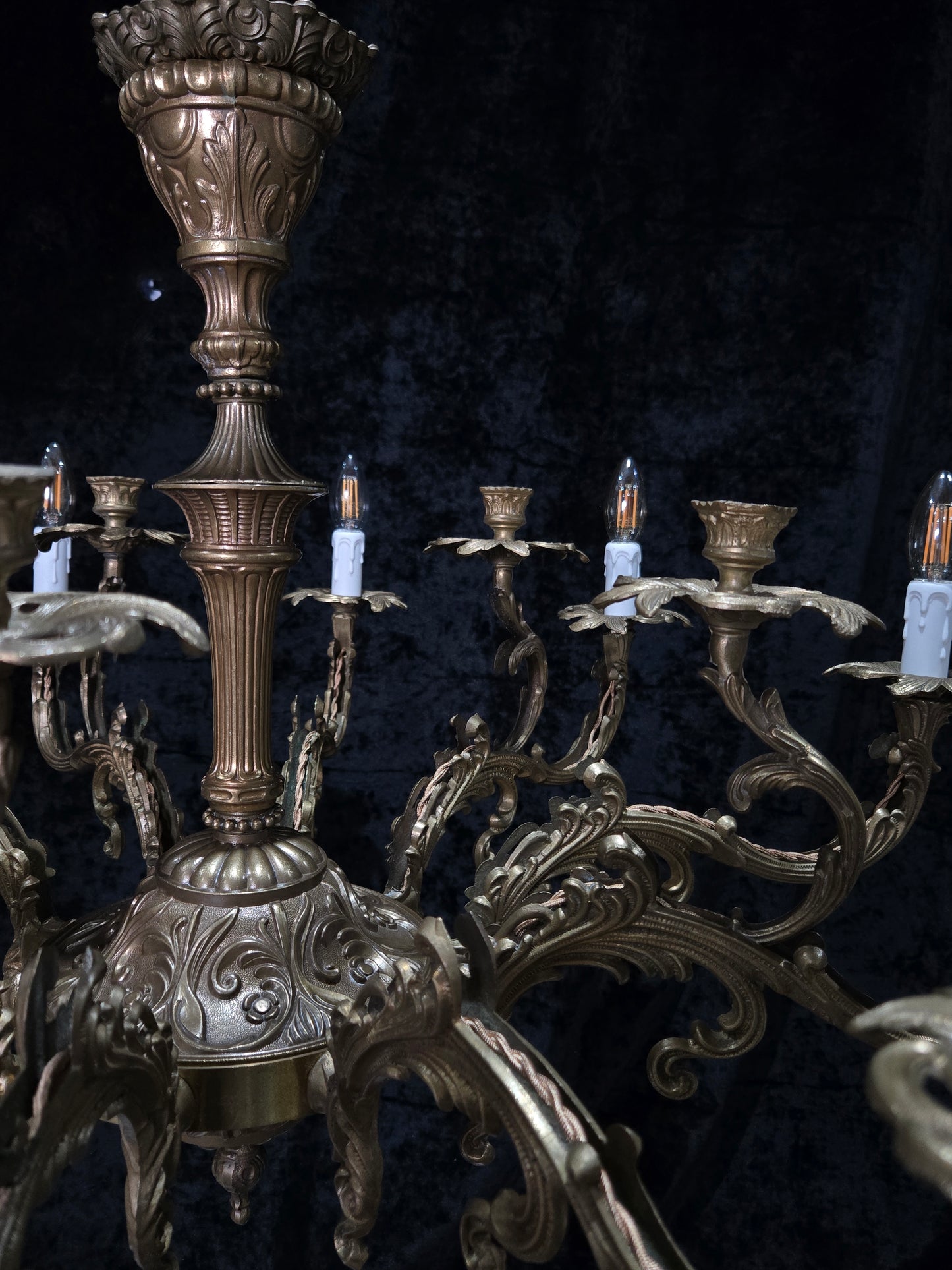 Fabulous Huge Heavy Vintage Italian Solid Brass 10 Arm 5 Candle Chandelier Light