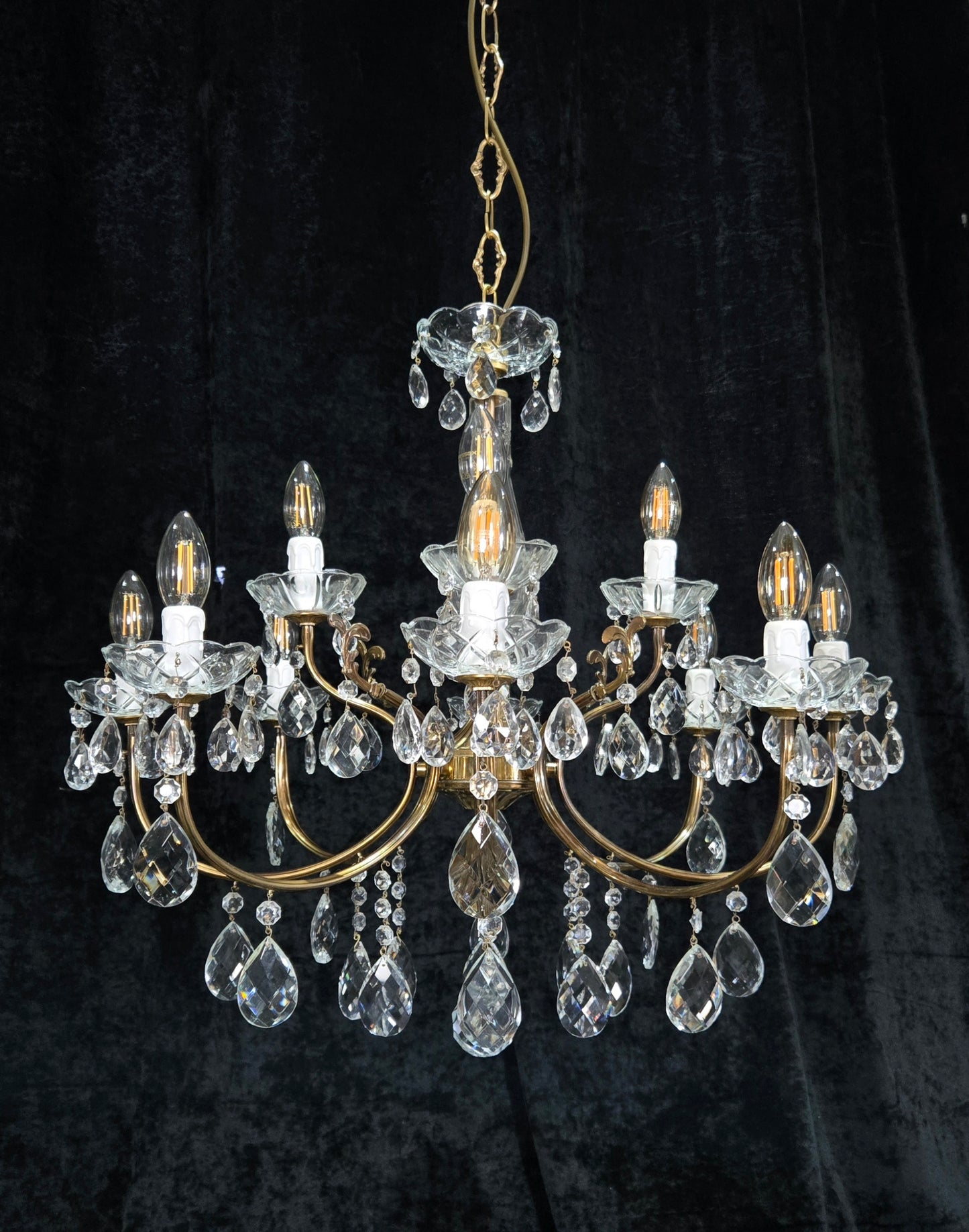 Classical Vintage Italian 8 Arm 12 Light Brass Crystal Chandelier Ceiling Light