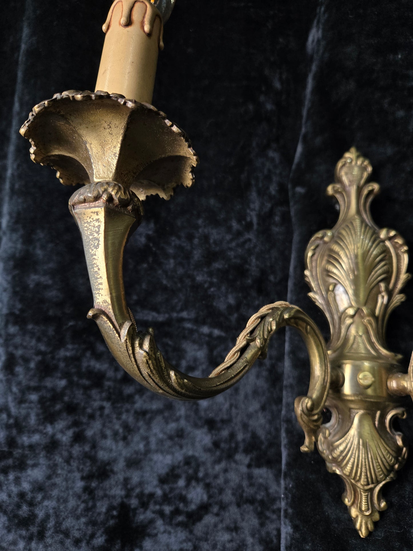 Fabulous Pair of Vintage 2 Arm Italian Brass Leaf Sconces Wall Lights