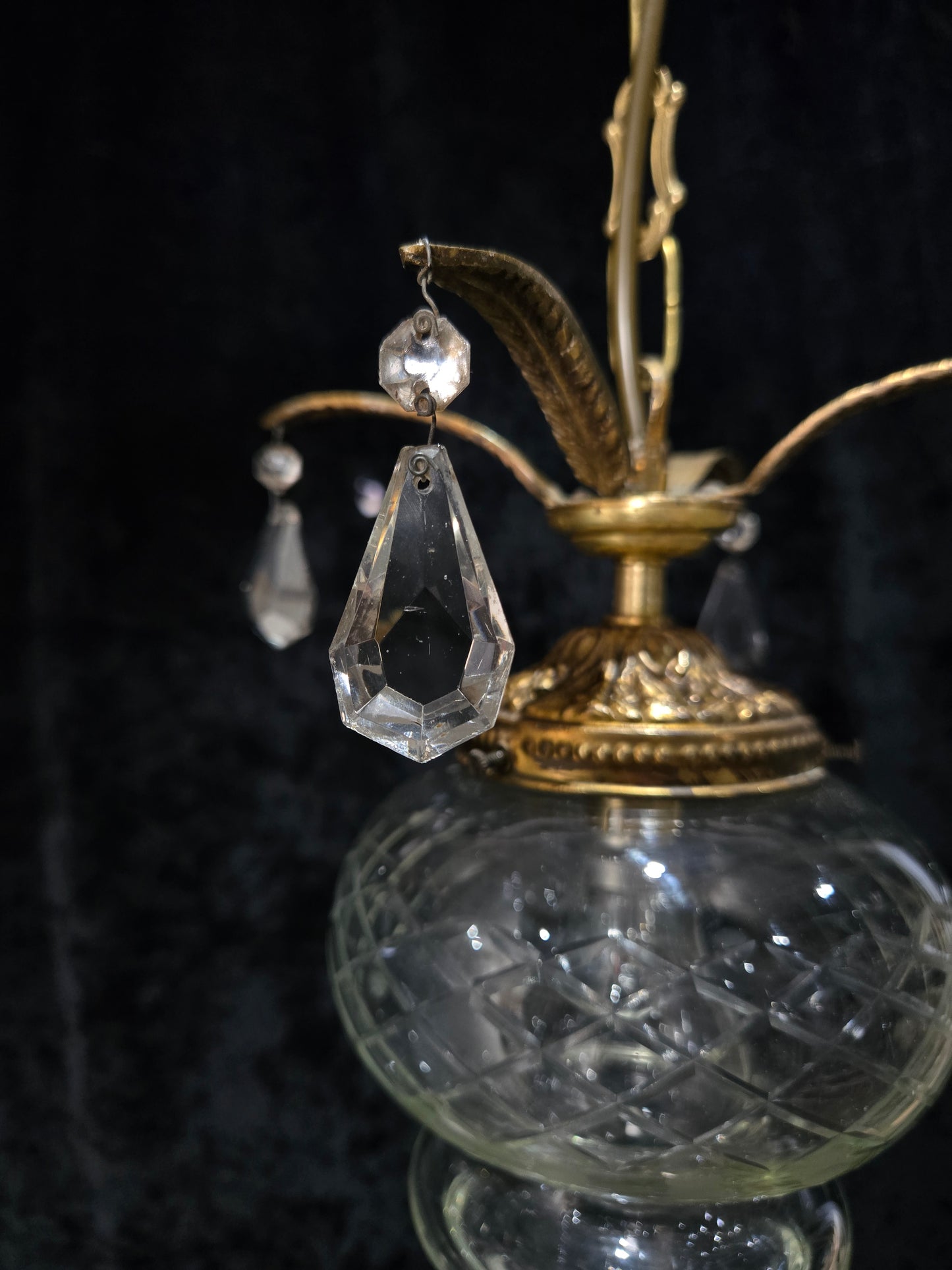 Lovely Vintage Clear Cut Glass Brass Crystal Leaf Hall Lantern Pendant Light
