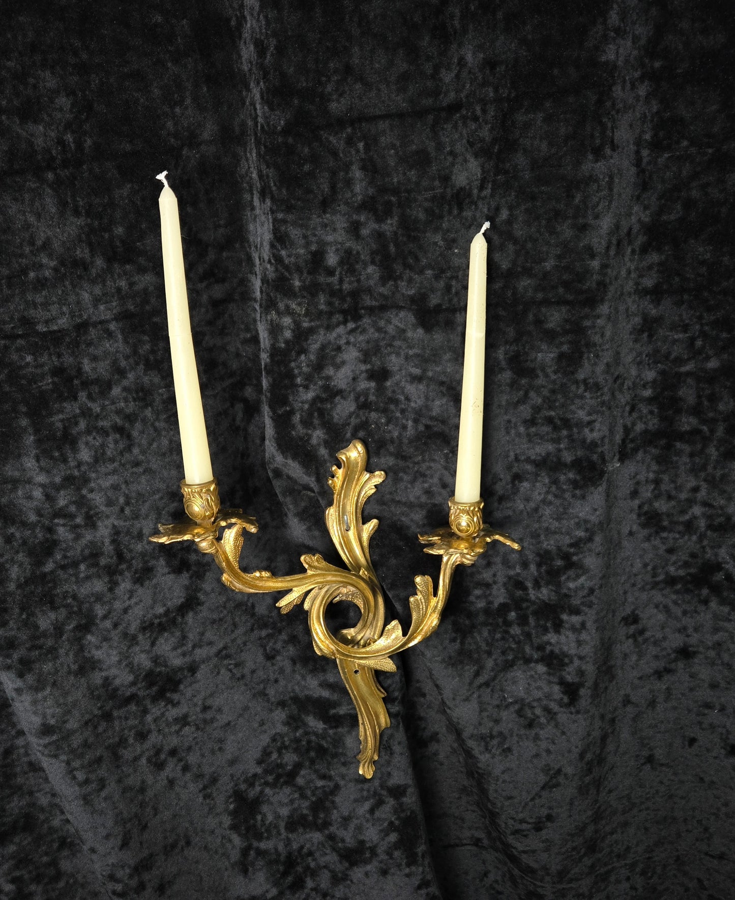 Beautiful Single Antique French Gilt Bronze Brass 2 Arm Leaf Candle Wall Light