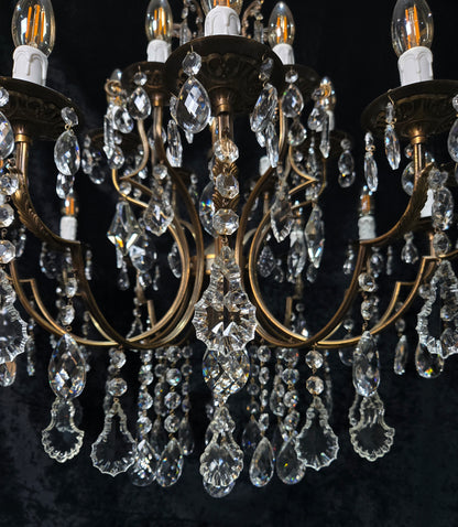 Fabulous Large Vintage Italian 12 Arm 18 Light Brass Crystal Leaf Chandelier