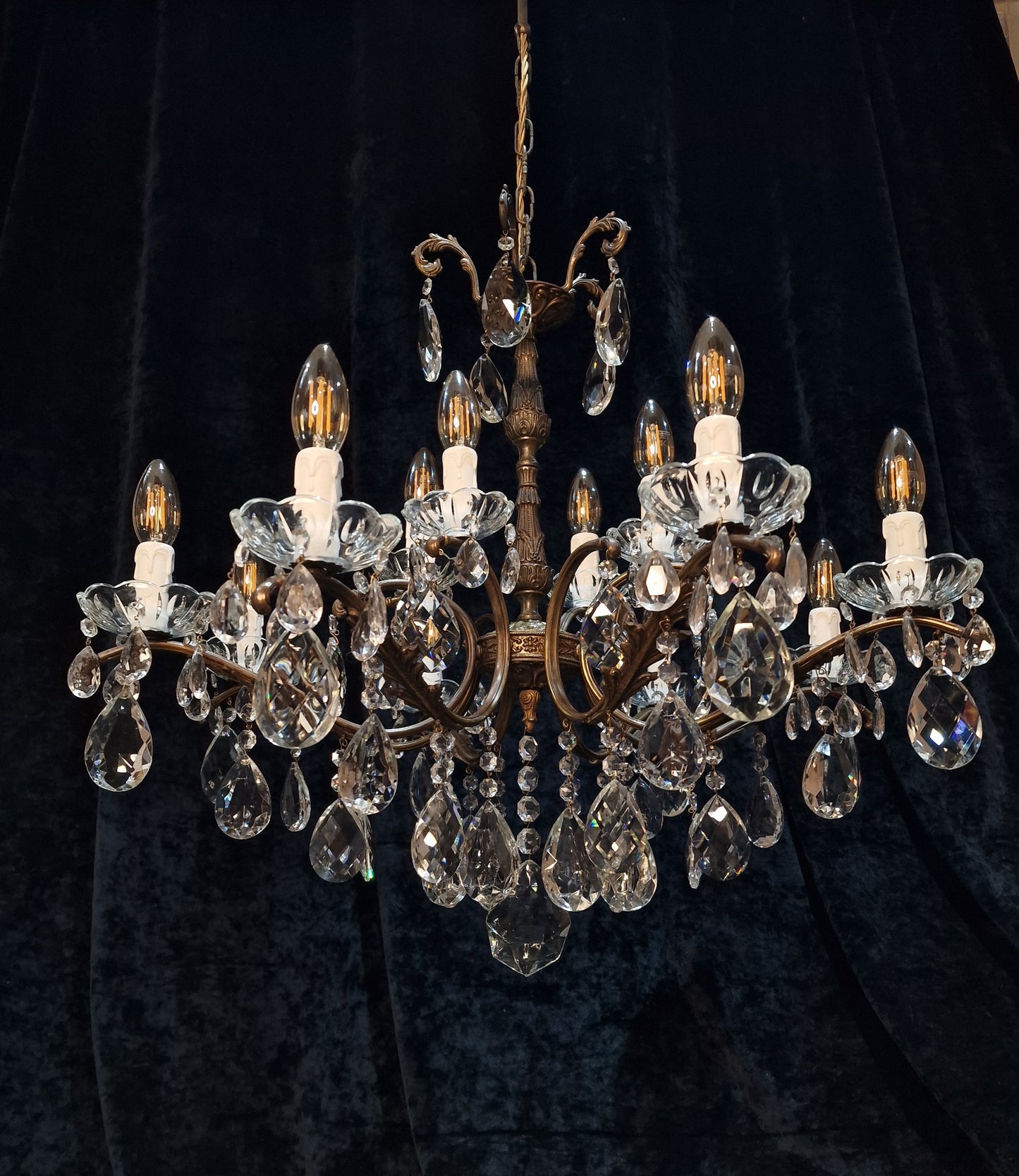 Fabulous Vintage Italian 8 Arm 12 Light 2 Tier Crystal Brass Leaf Chandelier