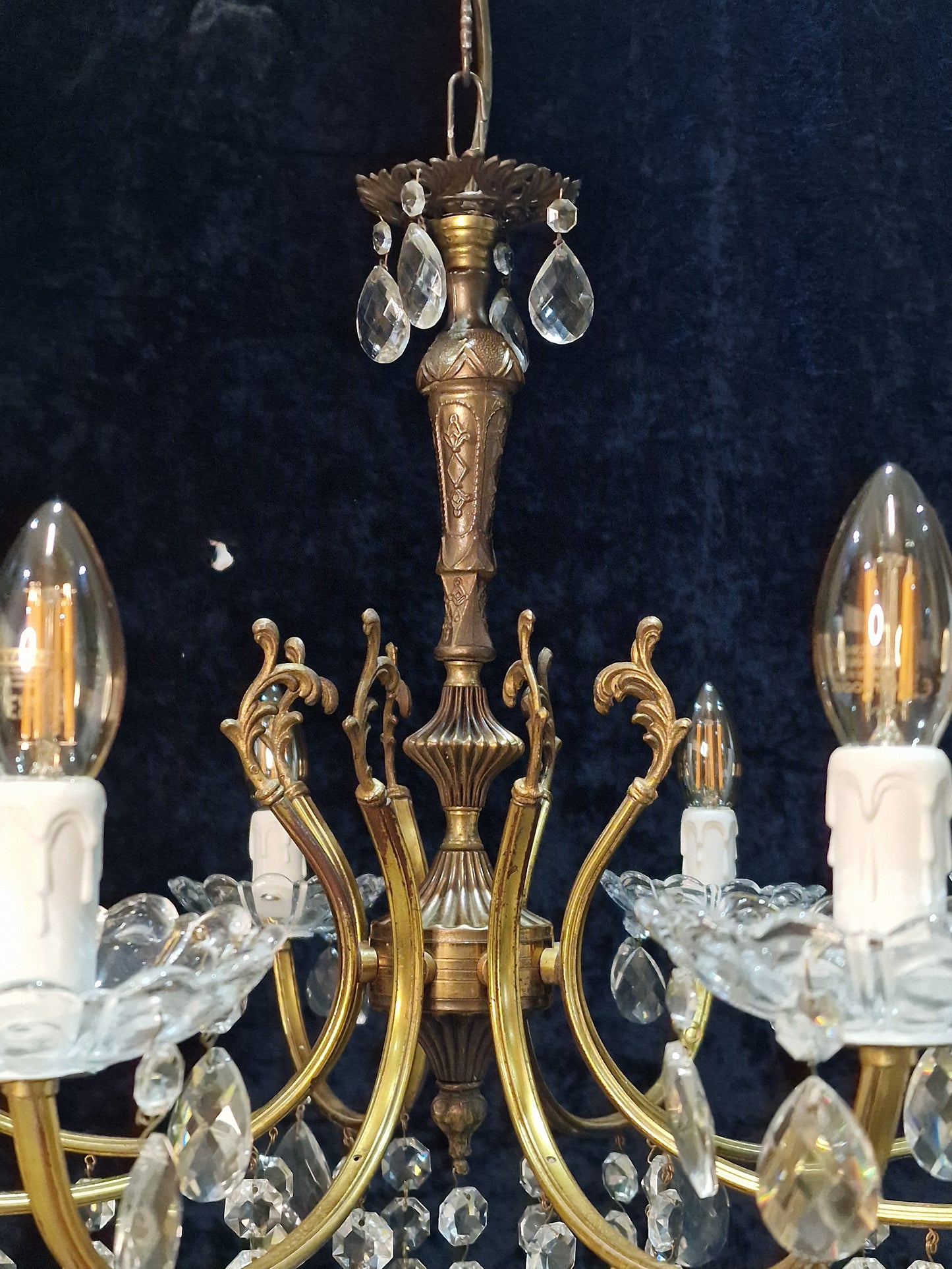 Lovely Vintage Italian 8 Arm 2 Tone Brass Leaf Crystal Chandelier Ceiling Light