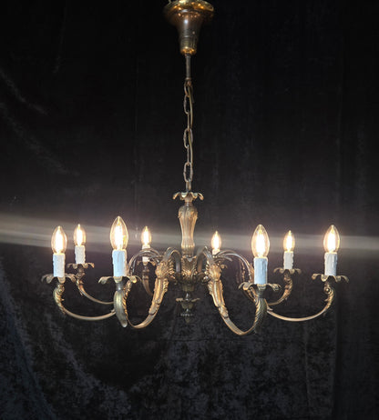 Traditional Large Vintage Italian 8 Arm Brass Chandelier Ceiling Light