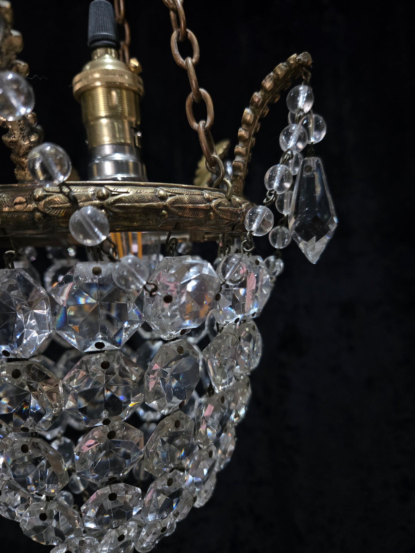 Beautiful Antique French Crystal Bag Brass Leaf Chandelier Ceiling Light