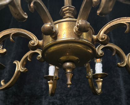 Traditional Heavy Vintage Dutch 8 Arm Brass Gothic Style Chandelier Light